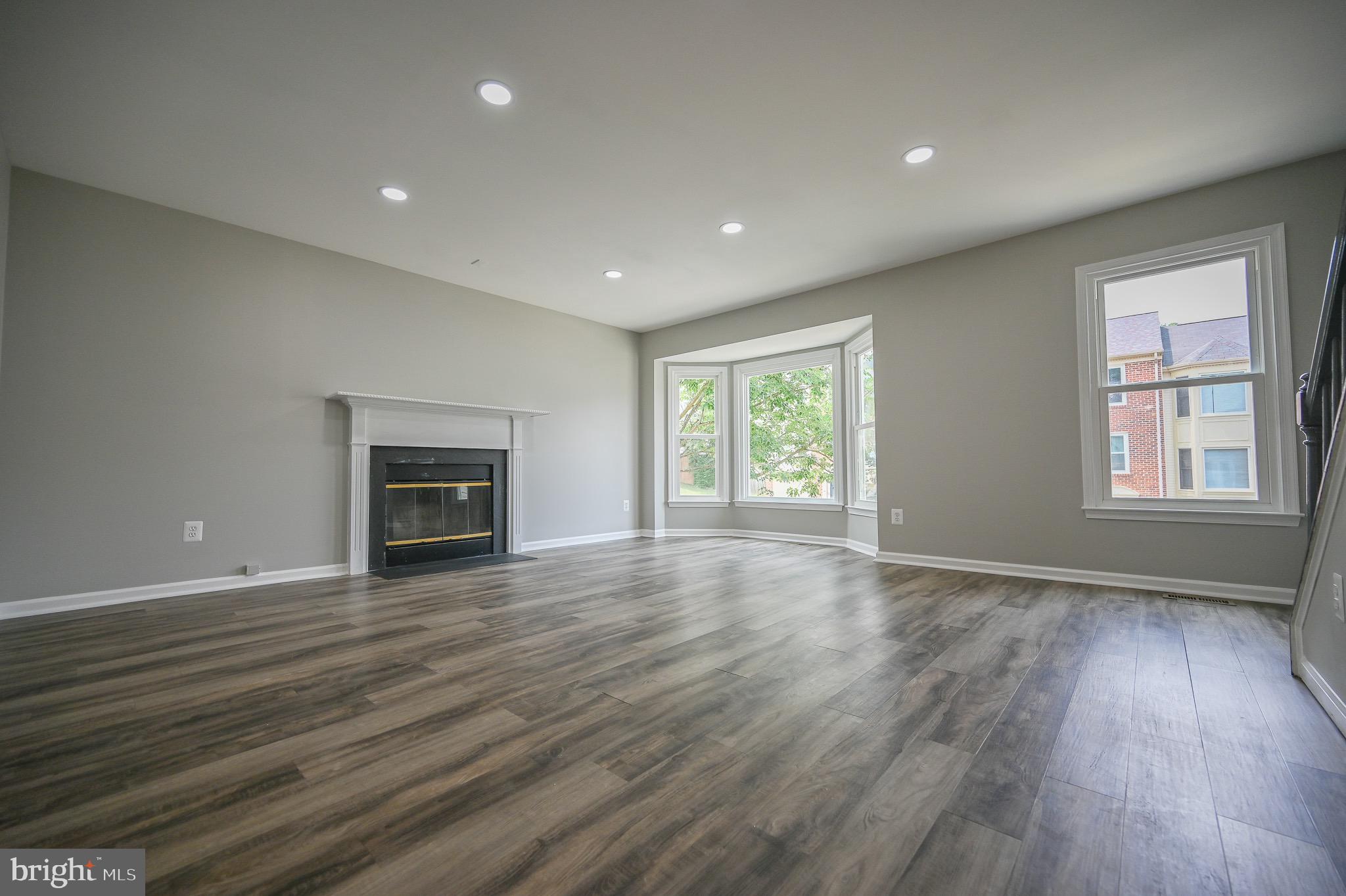 TOWNES OF ASHLEIGH - Residential Lease