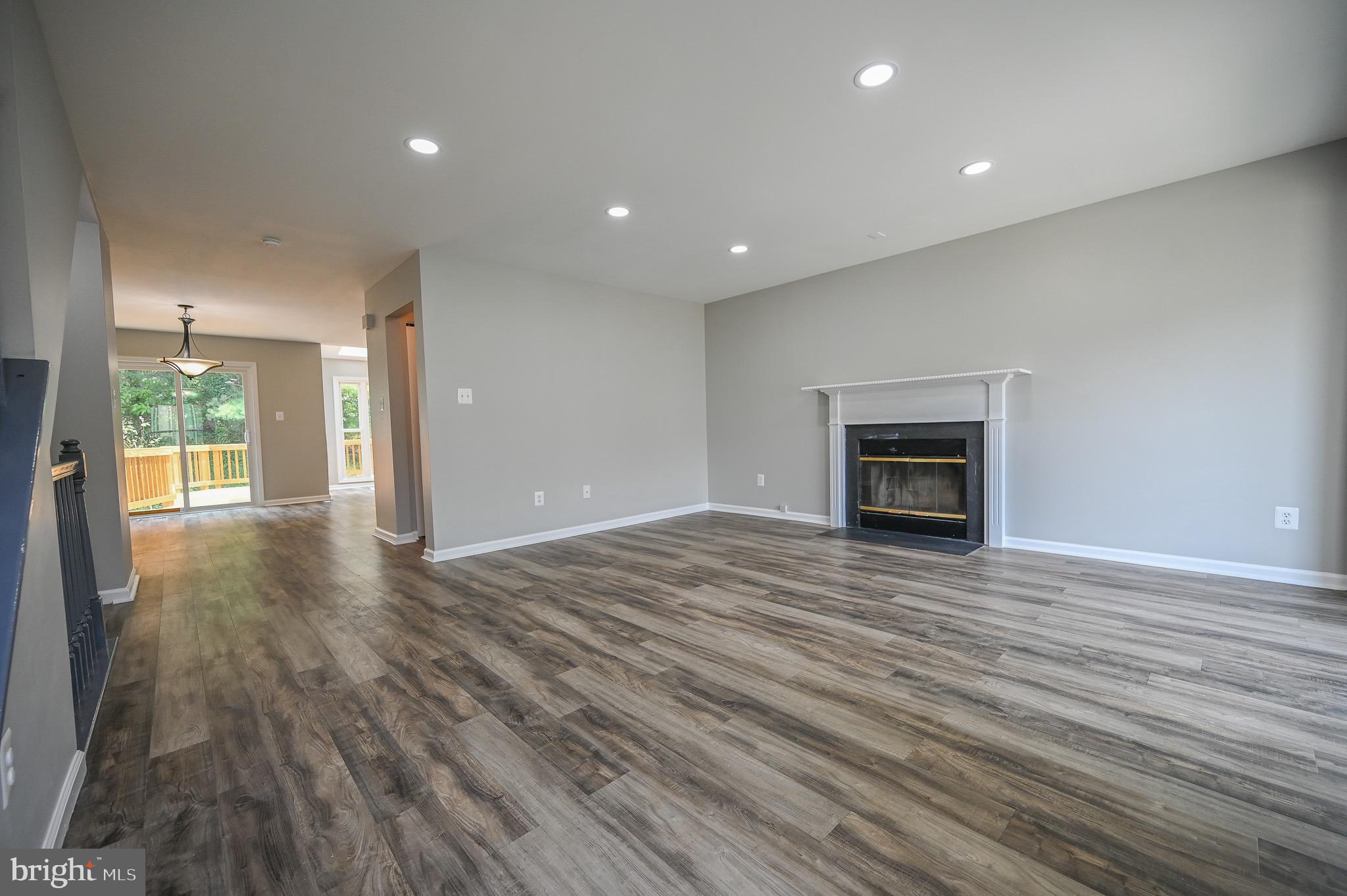 TOWNES OF ASHLEIGH - Residential Lease