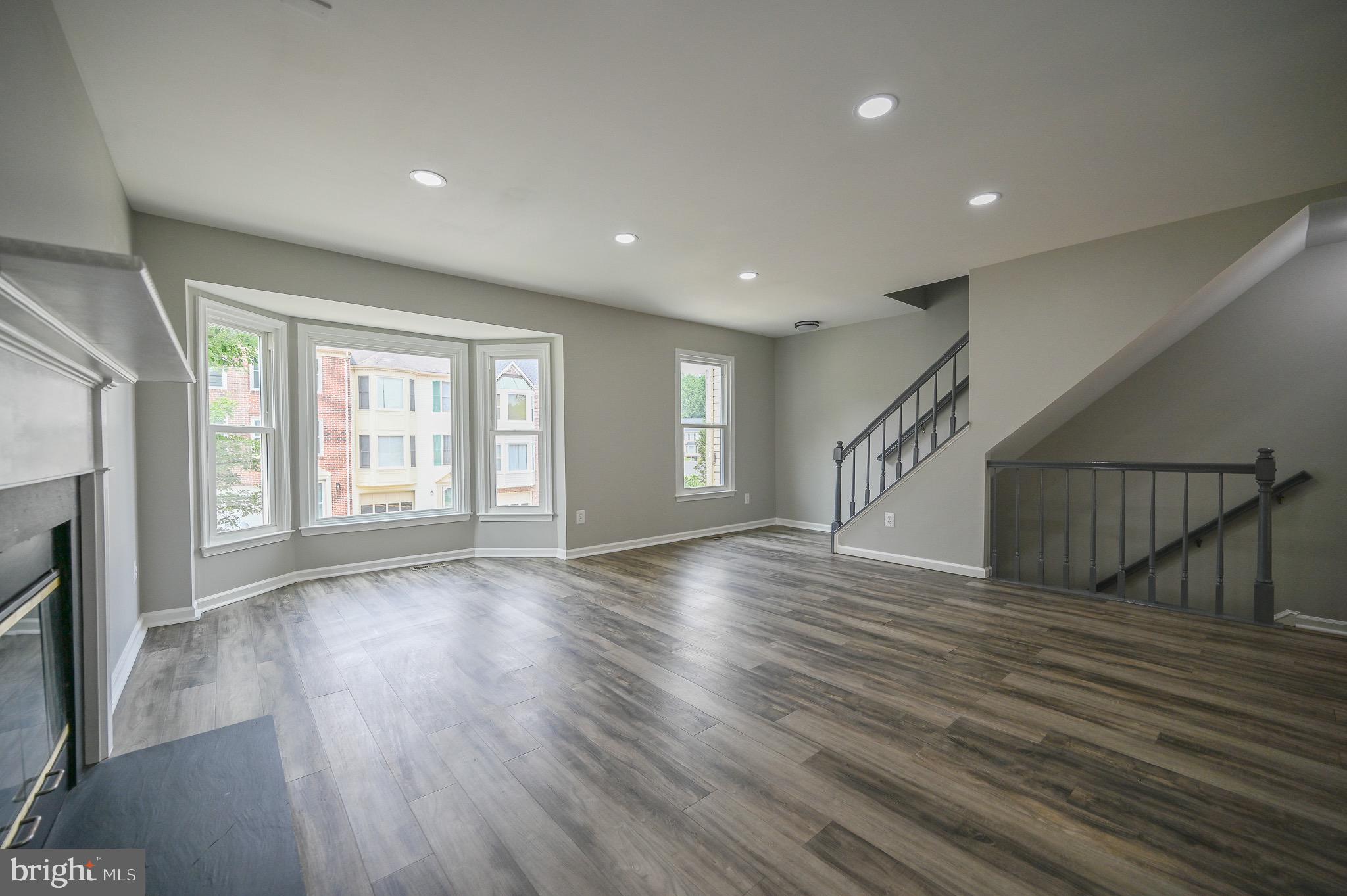 TOWNES OF ASHLEIGH - Residential Lease