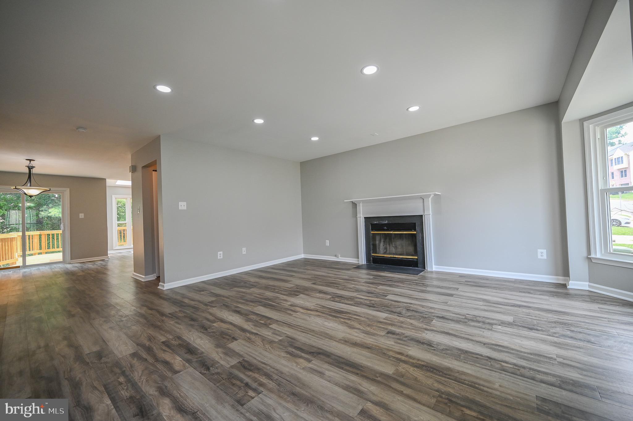 TOWNES OF ASHLEIGH - Residential Lease