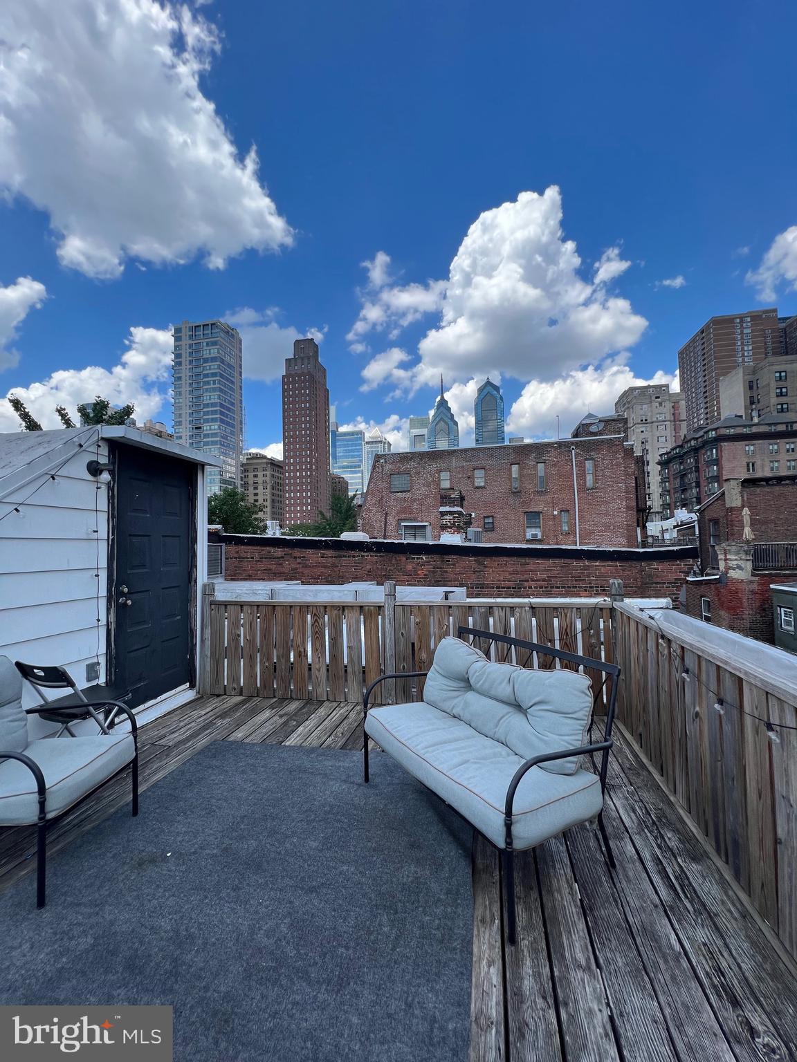 RITTENHOUSE SQUARE - Residential Lease