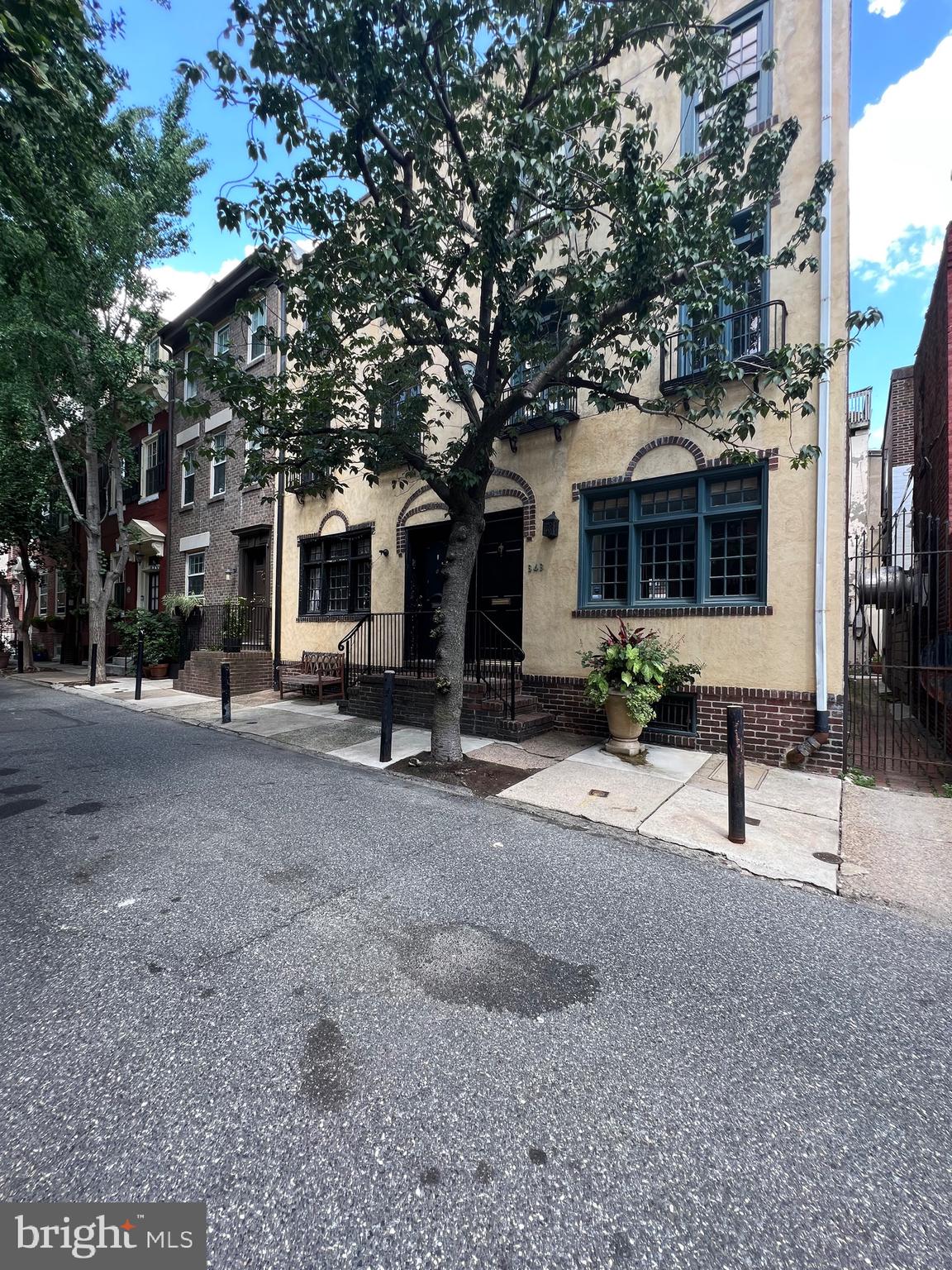 RITTENHOUSE SQUARE - Residential Lease