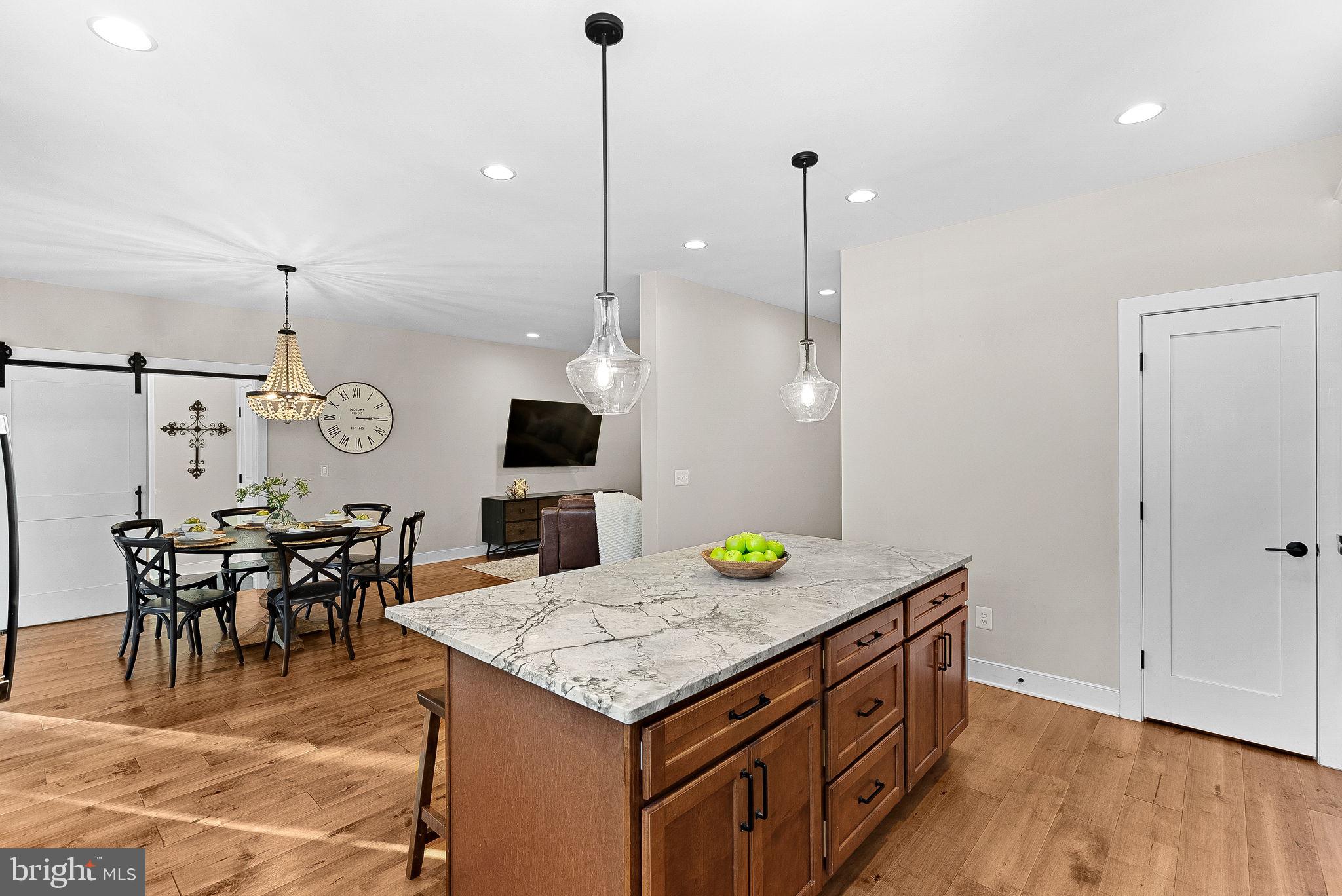 GREENWOOD COMMONS - Residential