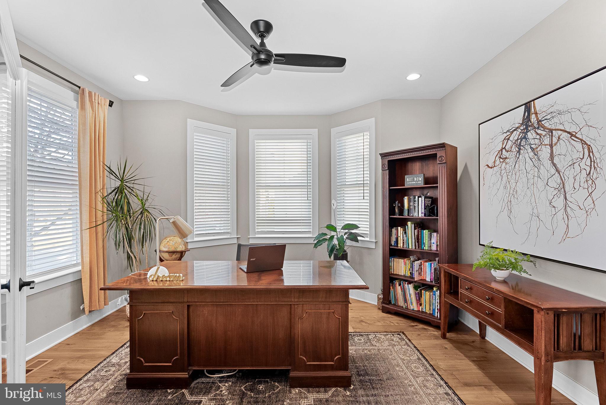 GREENWOOD COMMONS - Residential