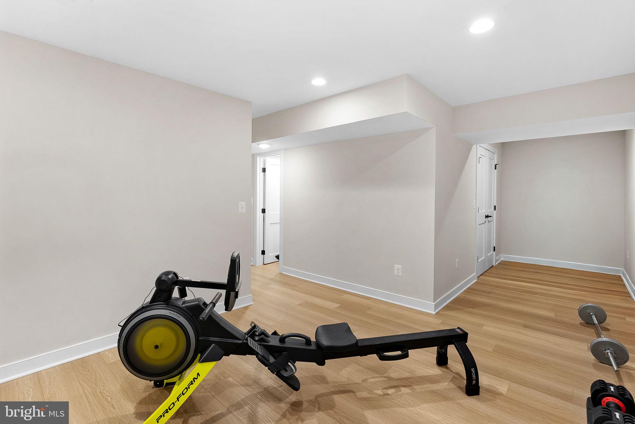 GREENWOOD COMMONS - Residential