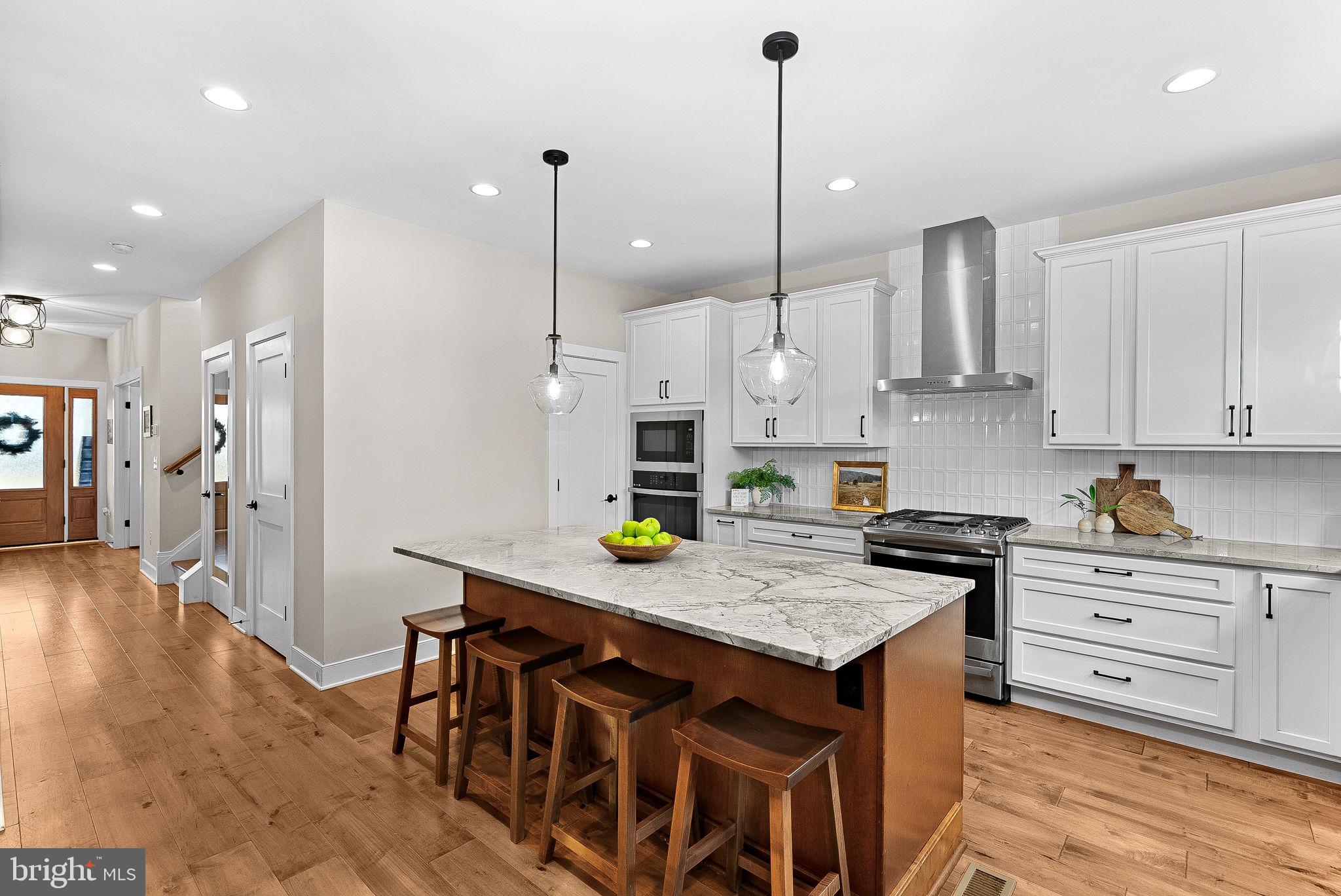 GREENWOOD COMMONS - Residential