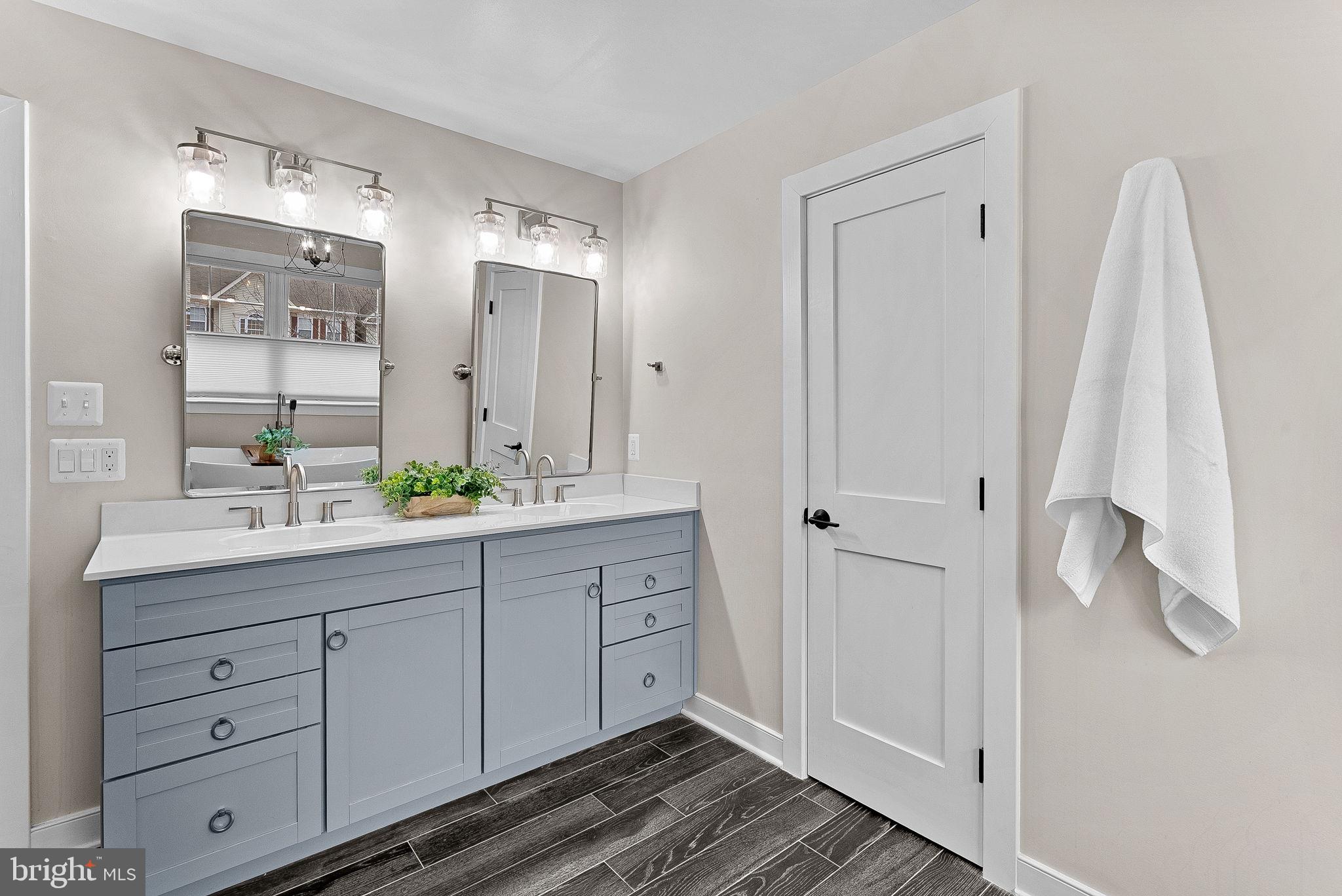 GREENWOOD COMMONS - Residential