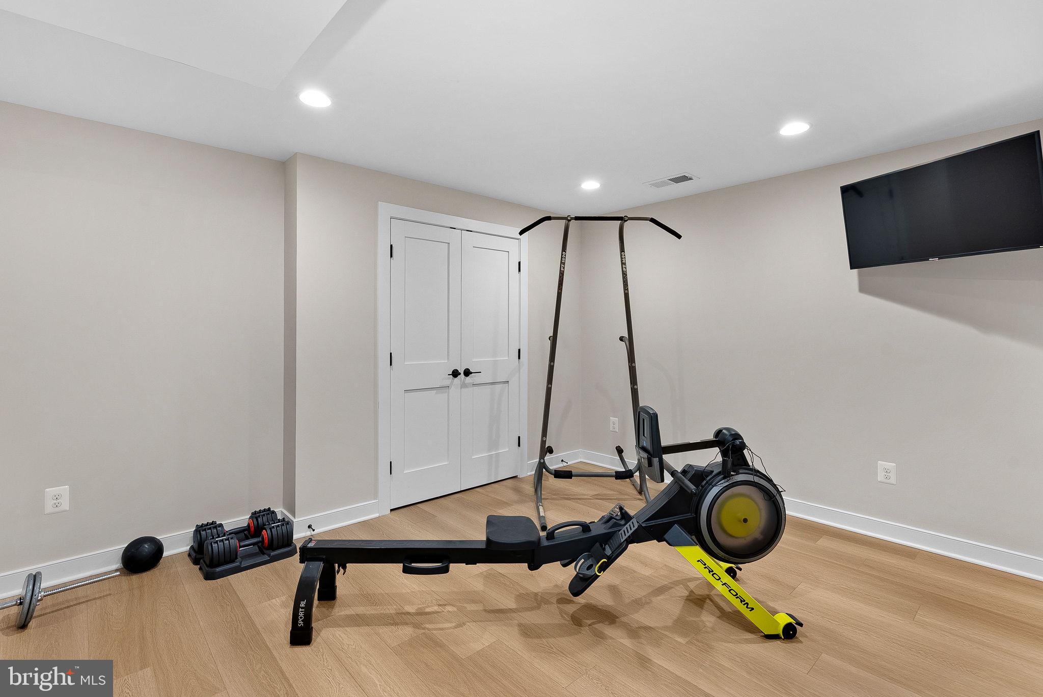 GREENWOOD COMMONS - Residential