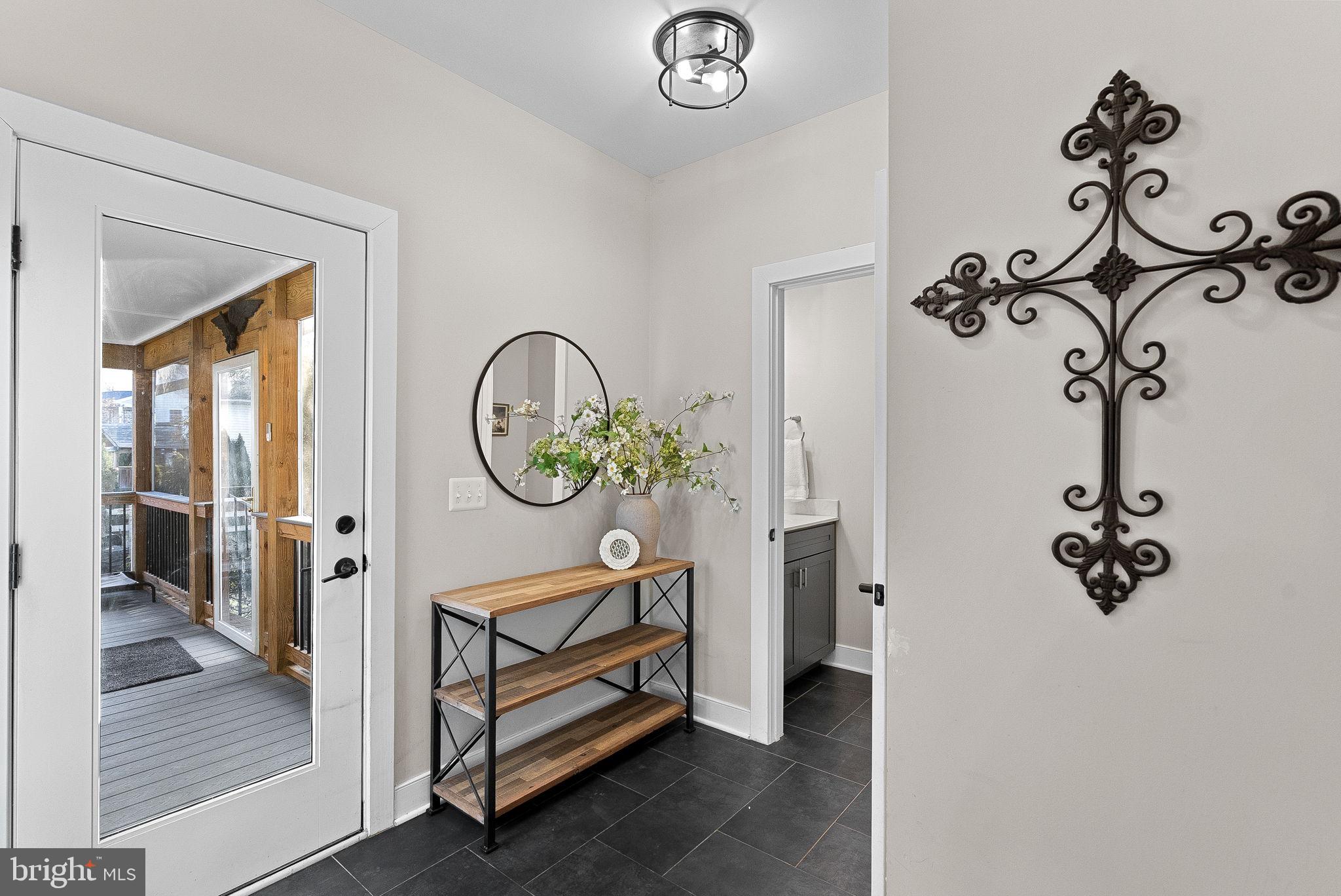 GREENWOOD COMMONS - Residential