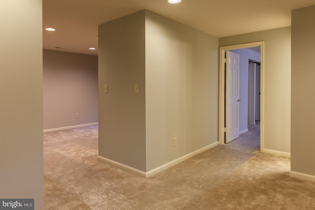 GABLE FIELD - Residential