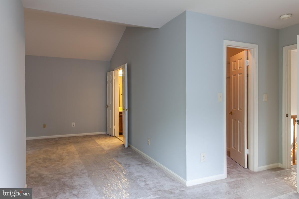 GABLE FIELD - Residential