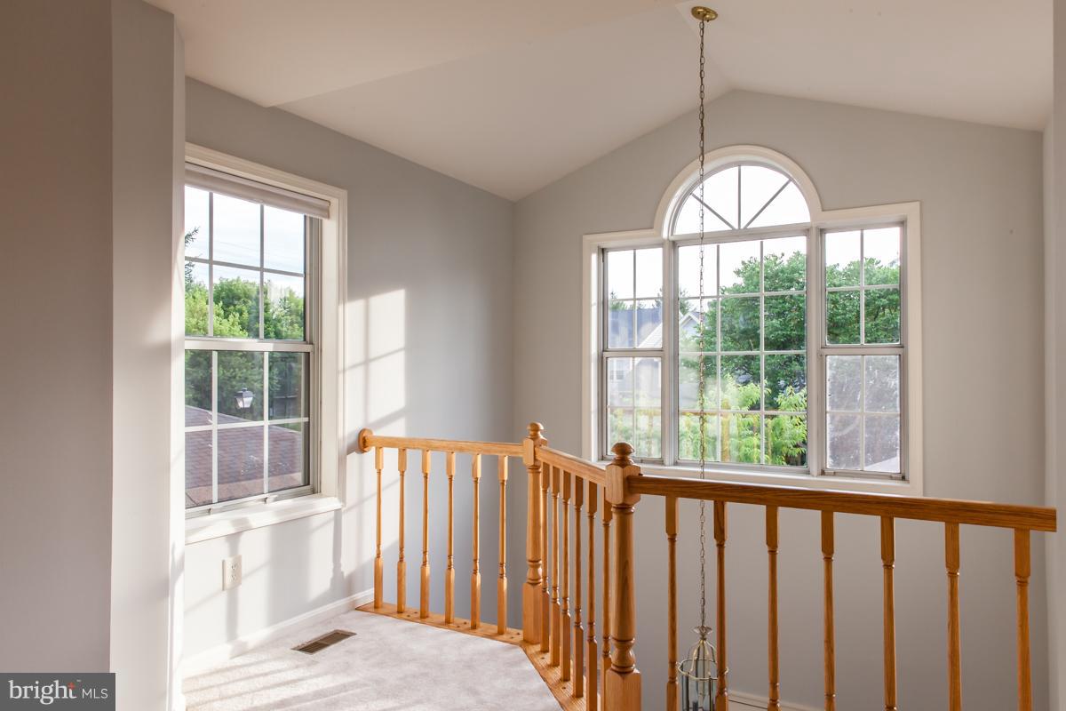 GABLE FIELD - Residential