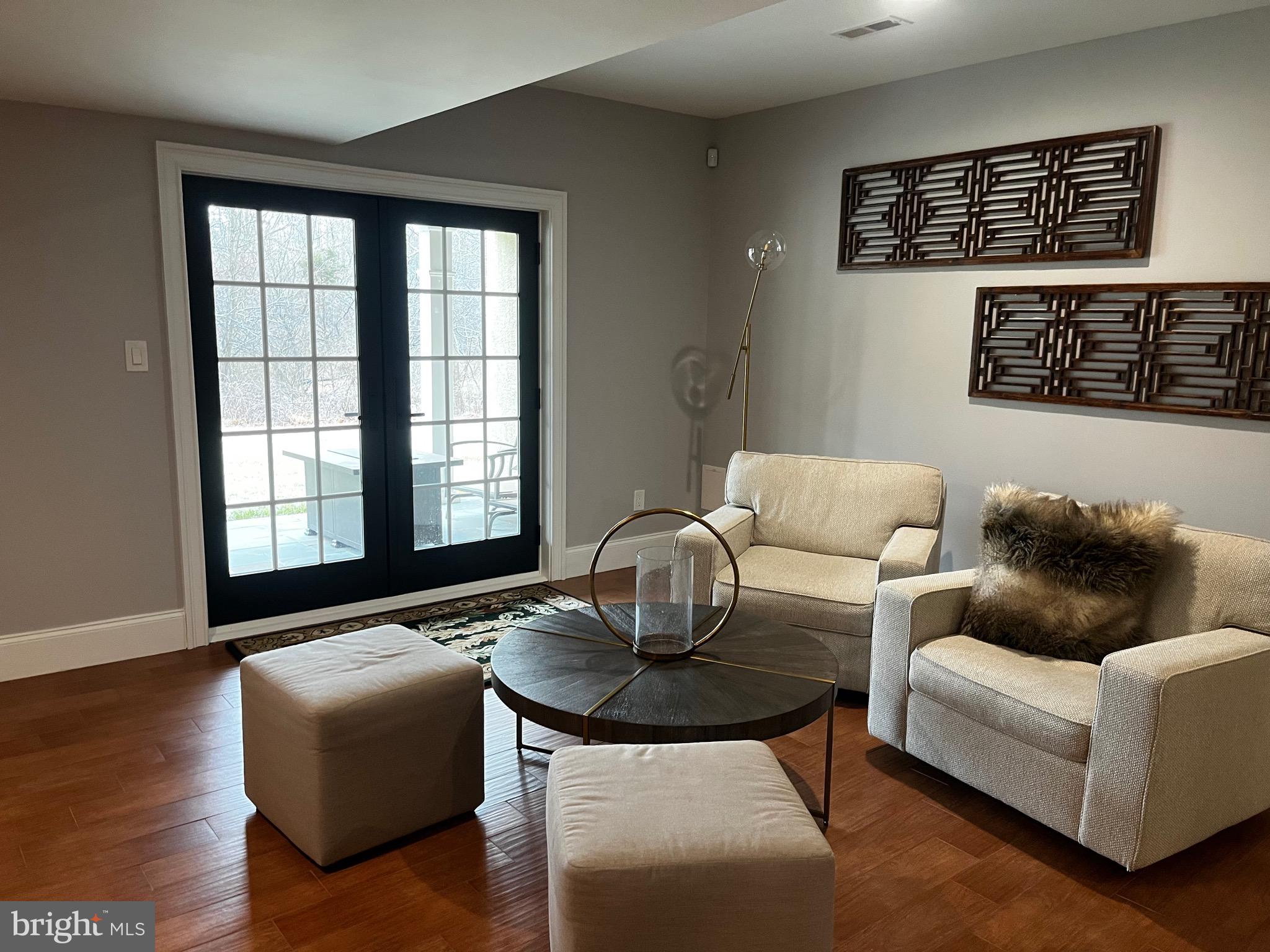 FOXCROFT OF BLUE B - Residential