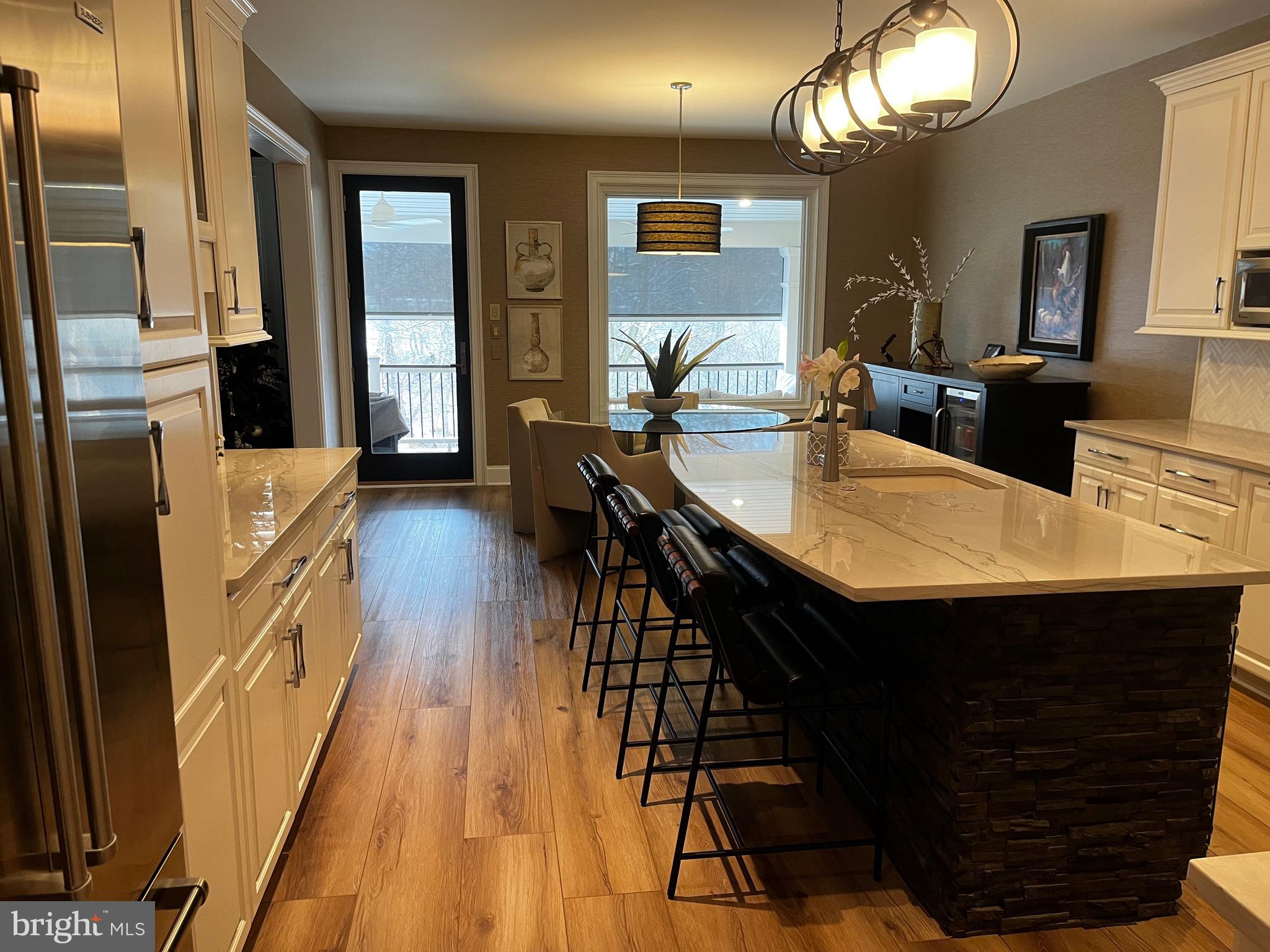 FOXCROFT OF BLUE B - Residential