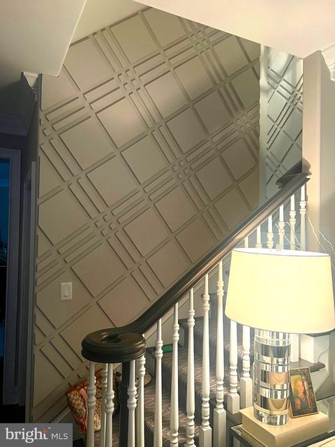 580 FARMDALE CIRCLE BLUE BELL PA 19422