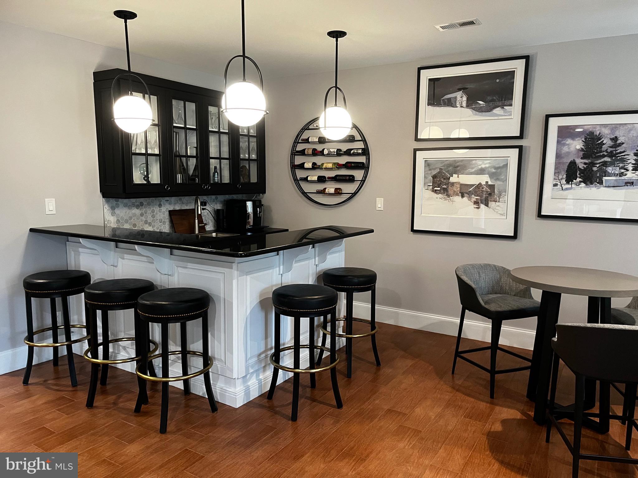 FOXCROFT OF BLUE B - Residential