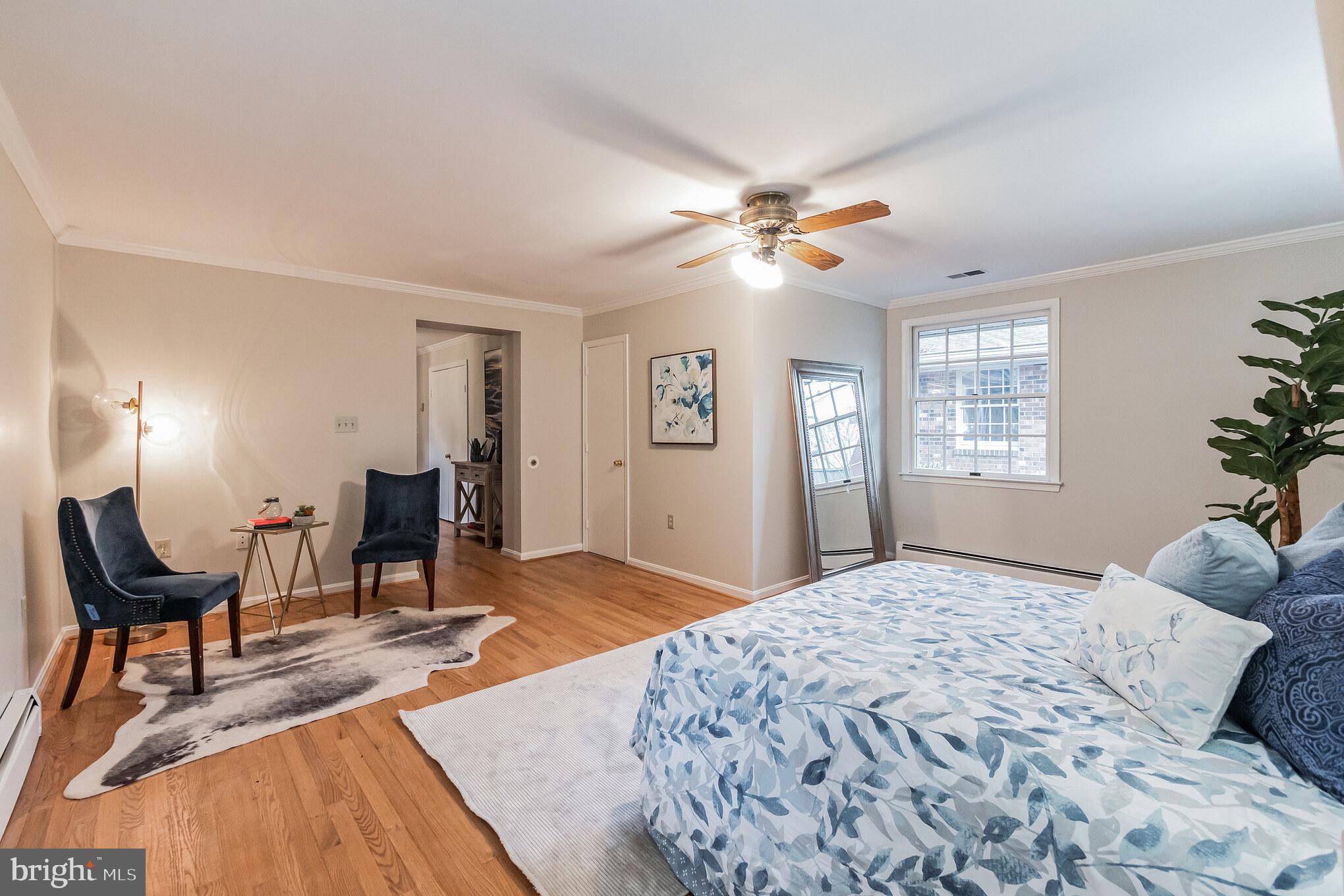 WILLIAMSBURG VILLAGE - Residential