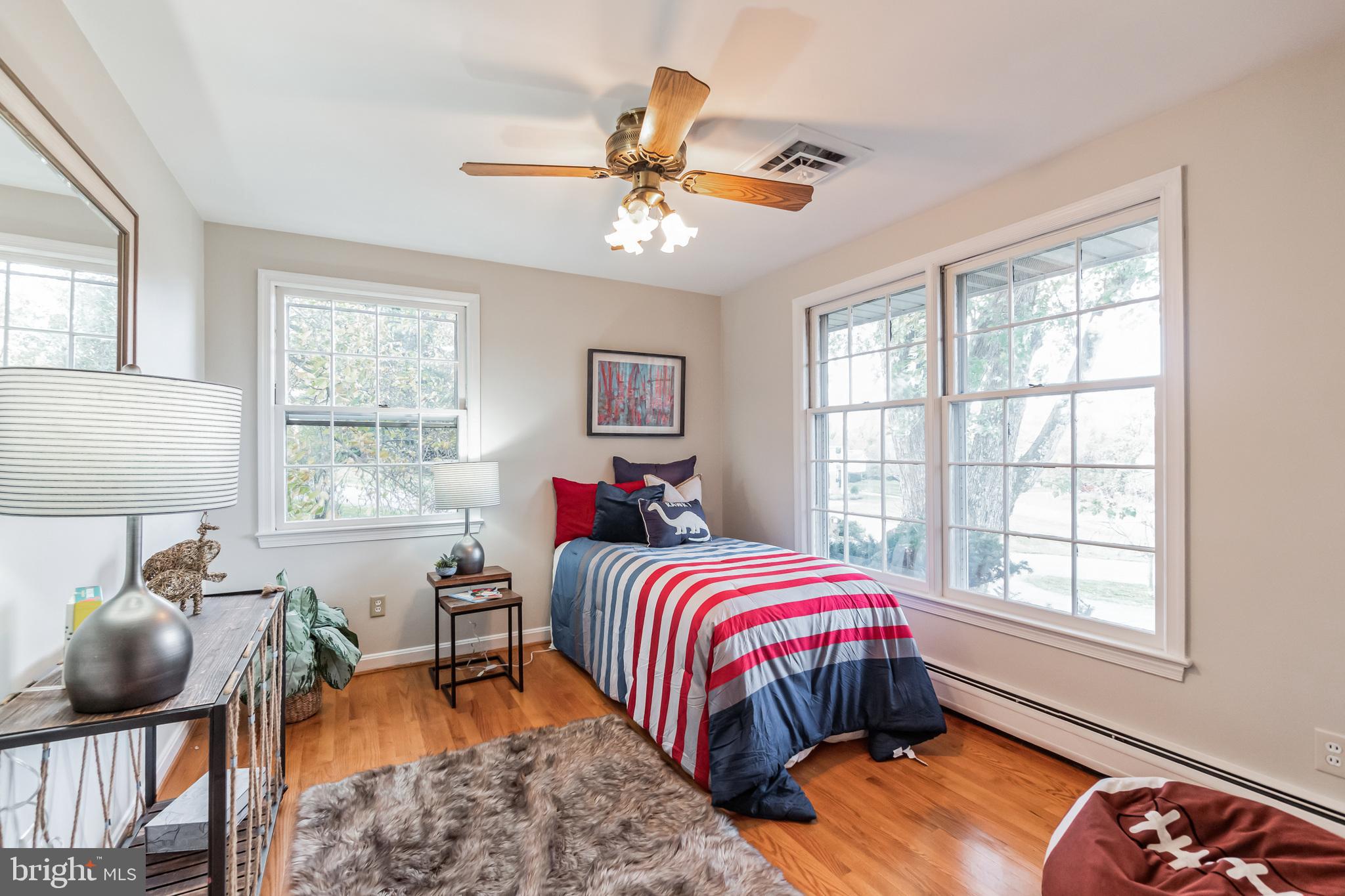 WILLIAMSBURG VILLAGE - Residential