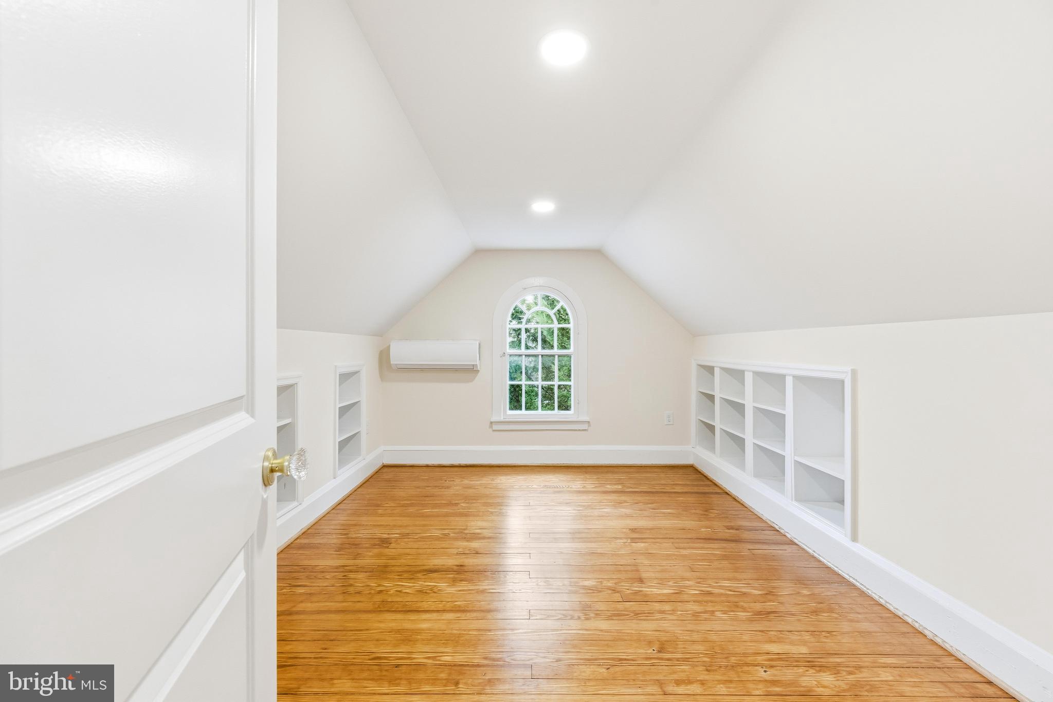 CEDARCROFT HISTORIC DISTRICT - Residential