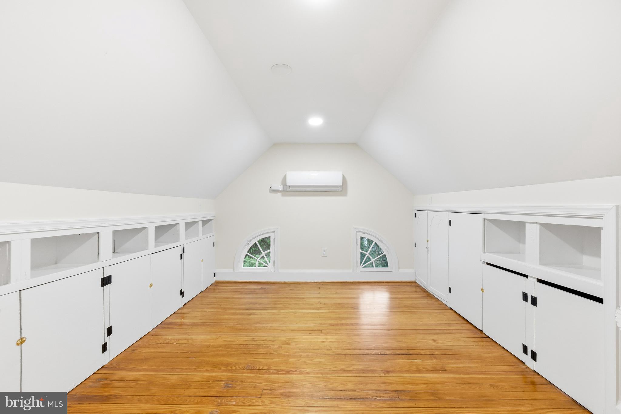 CEDARCROFT HISTORIC DISTRICT - Residential