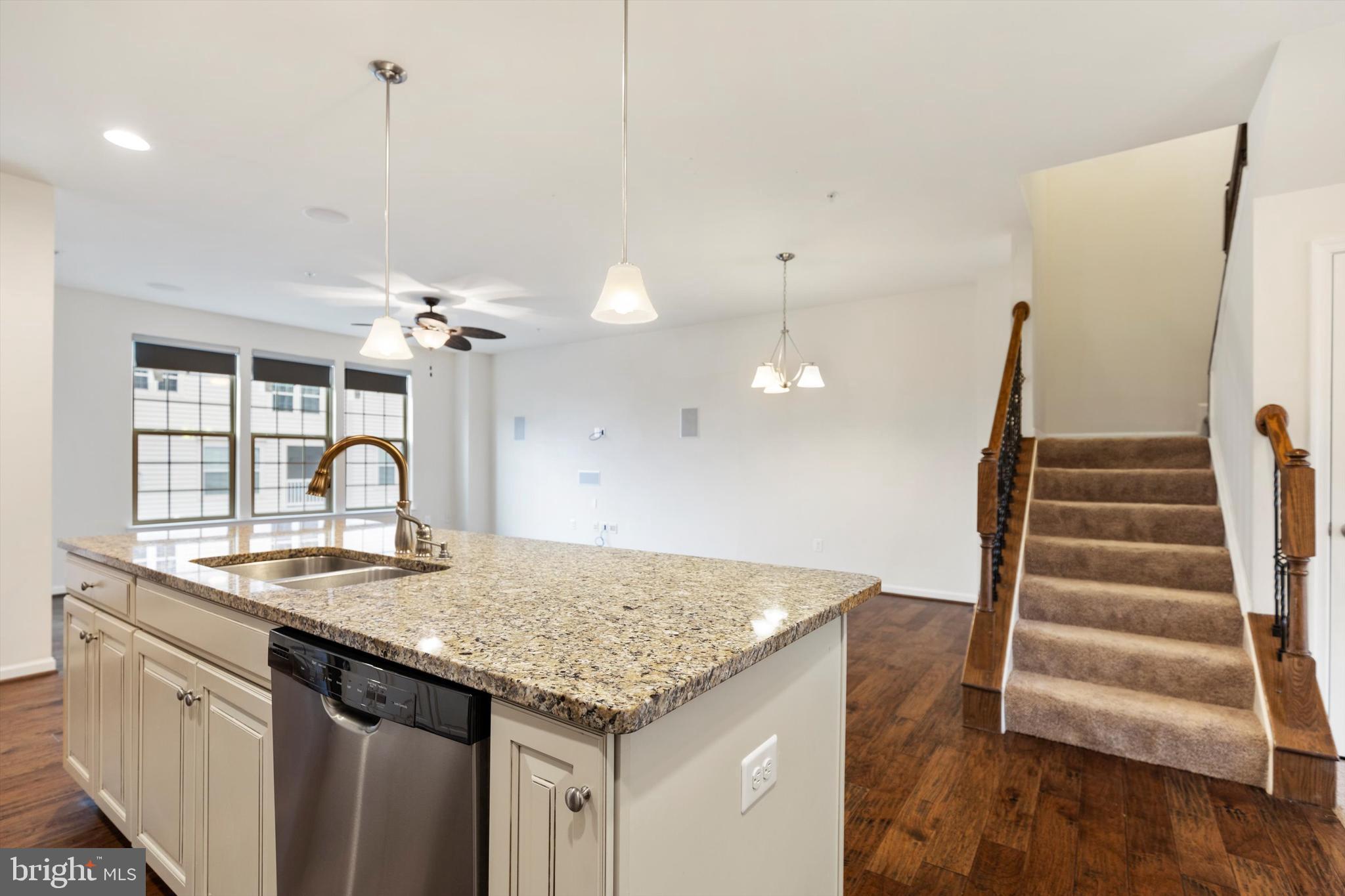 VIRGINIA MANOR CONDOMINIUM - Residential