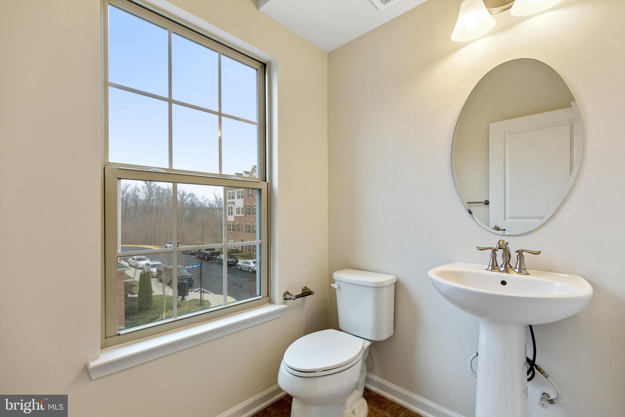 VIRGINIA MANOR CONDOMINIUM - Residential