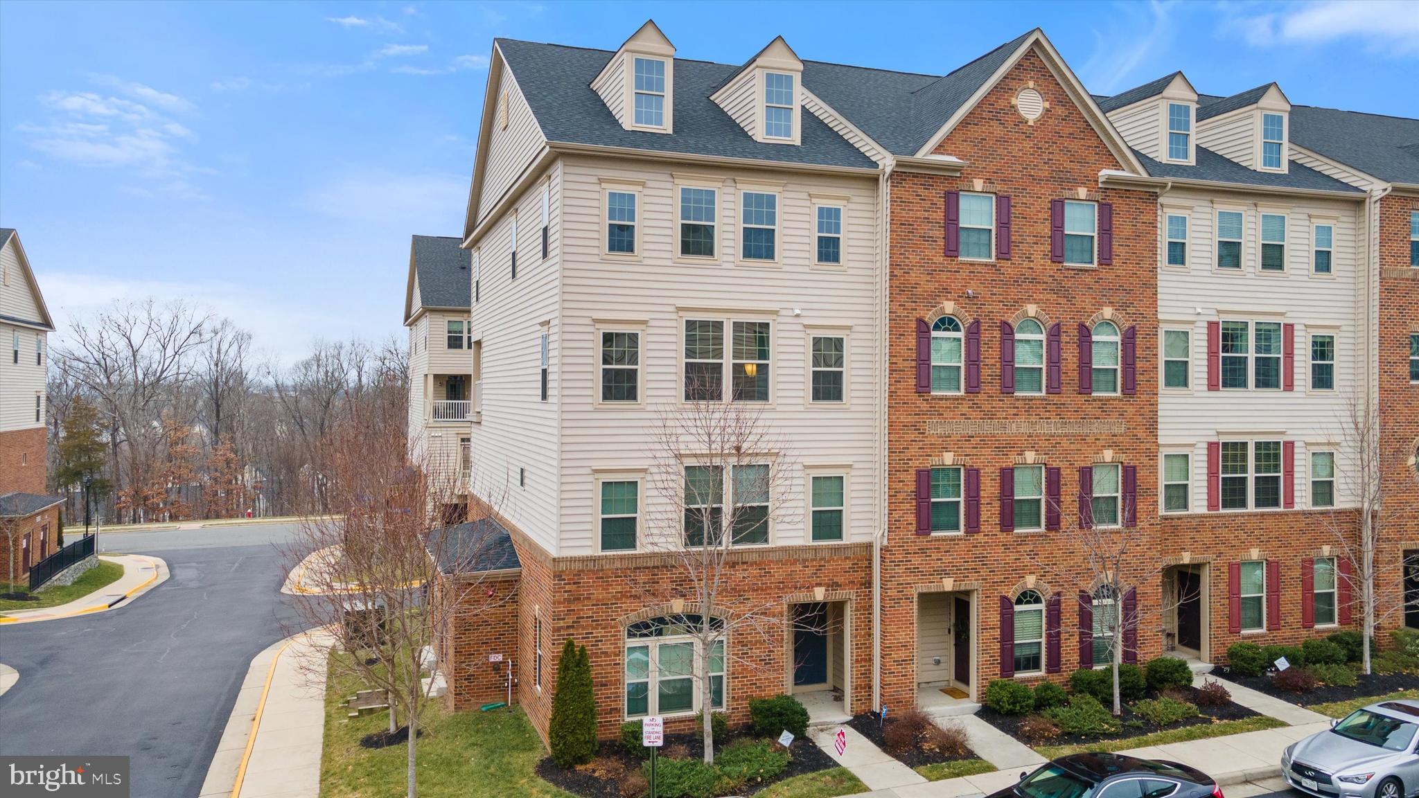 VIRGINIA MANOR CONDOMINIUM - Residential