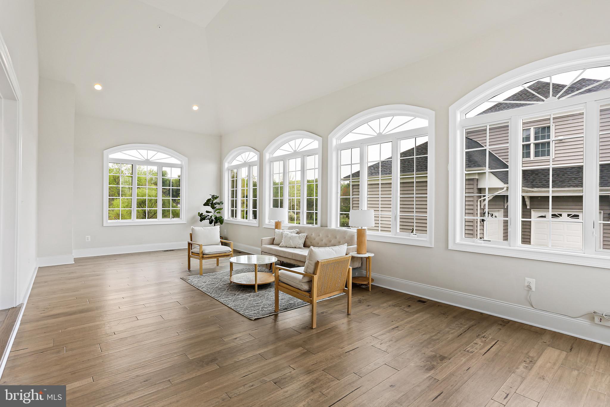 TROTTERS GLEN - Residential