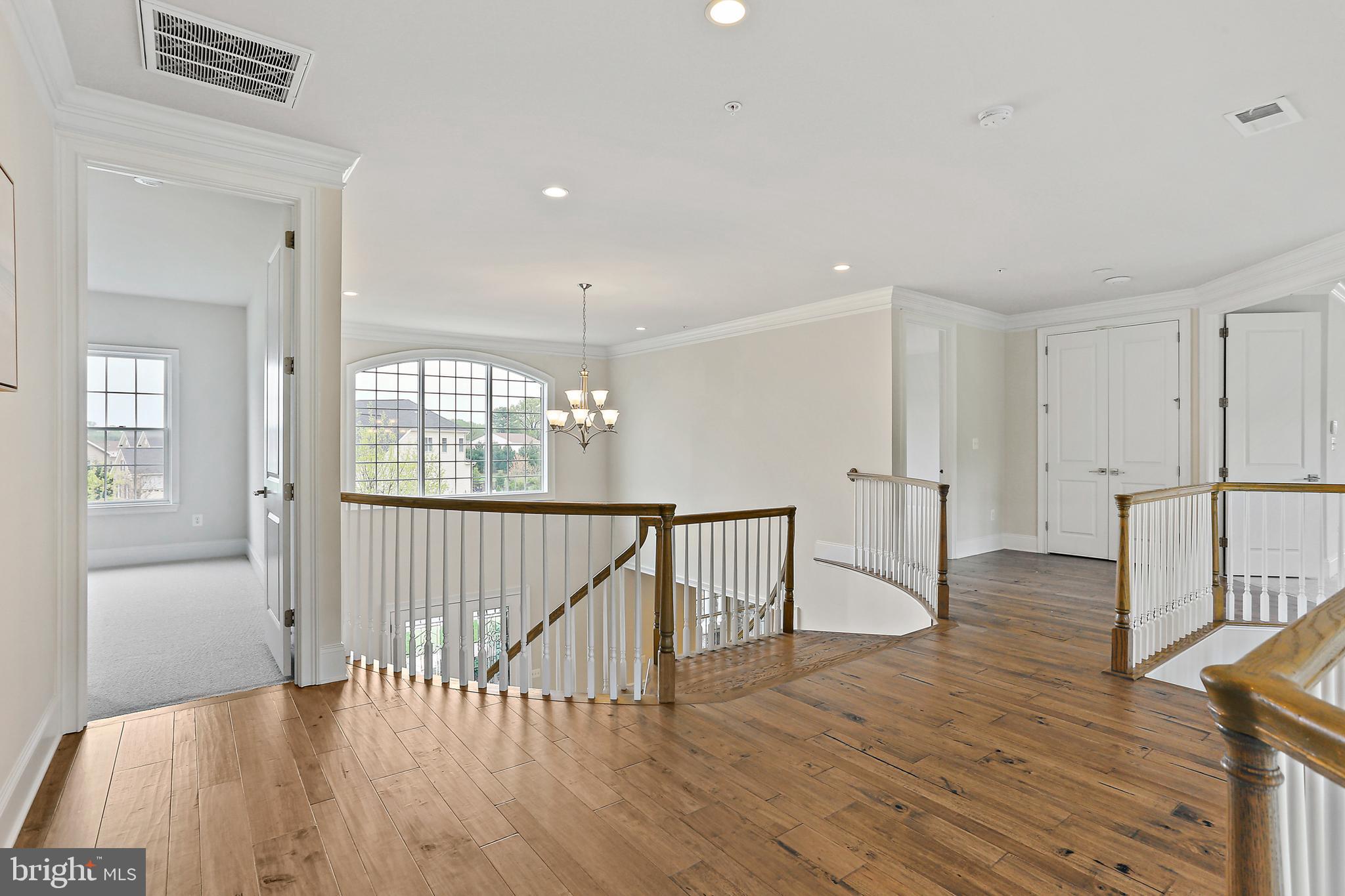 TROTTERS GLEN - Residential