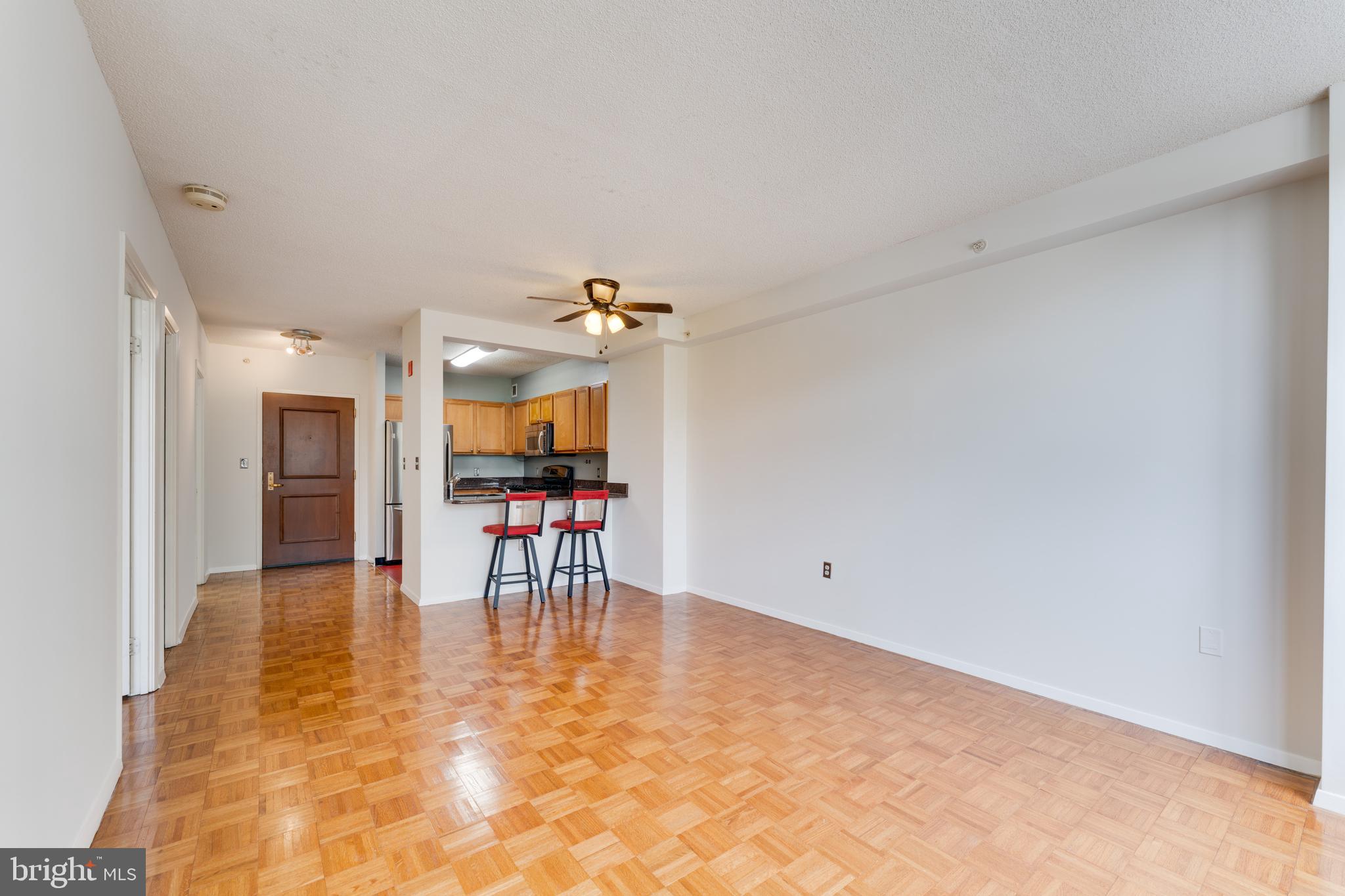 CRESCENT PLAZA - Residential