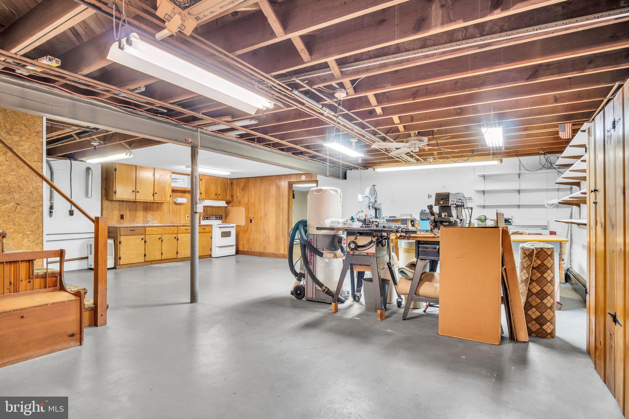 BASIN HILL HEIGHTS - Residential