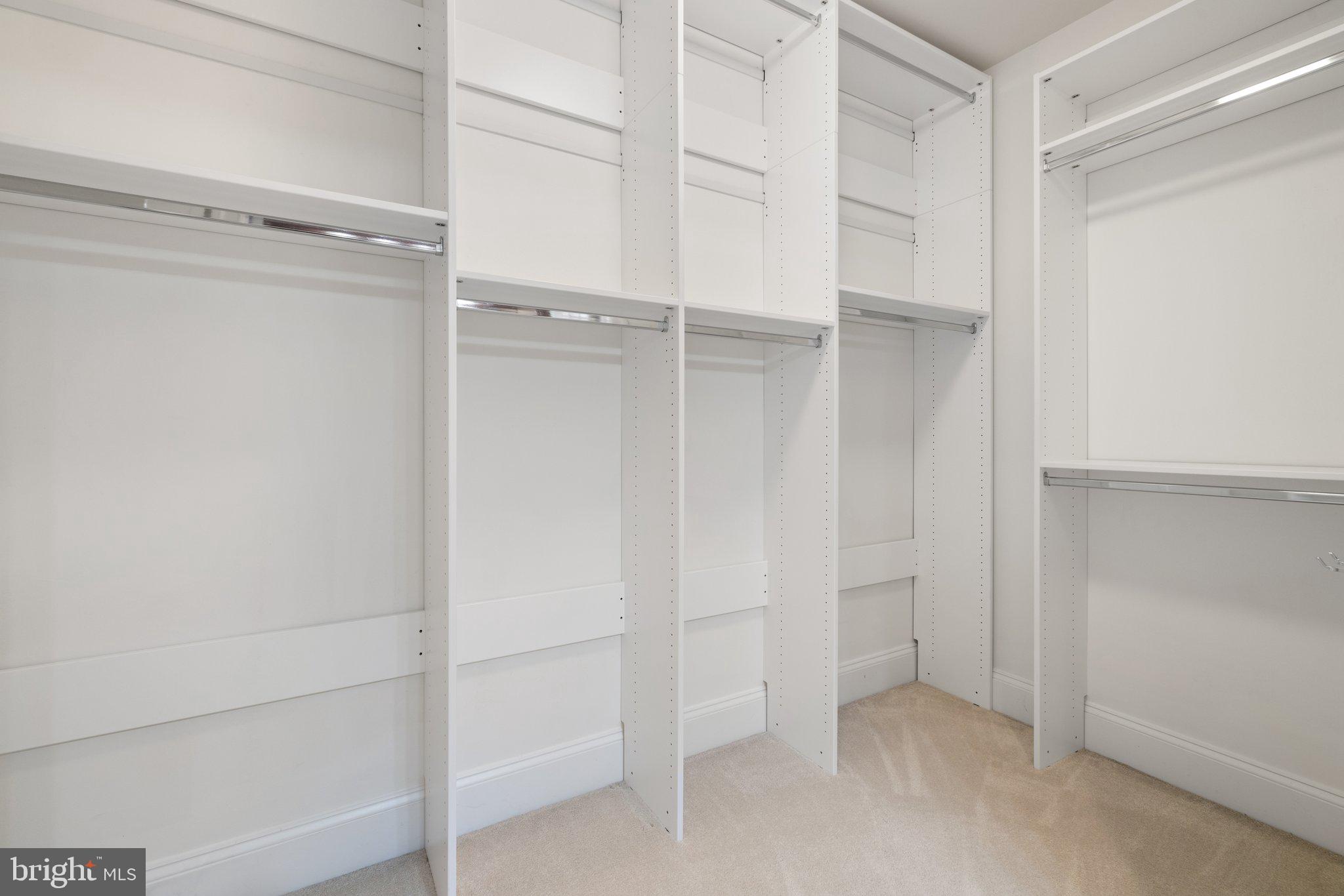 HEATHER KNOLLS - Residential