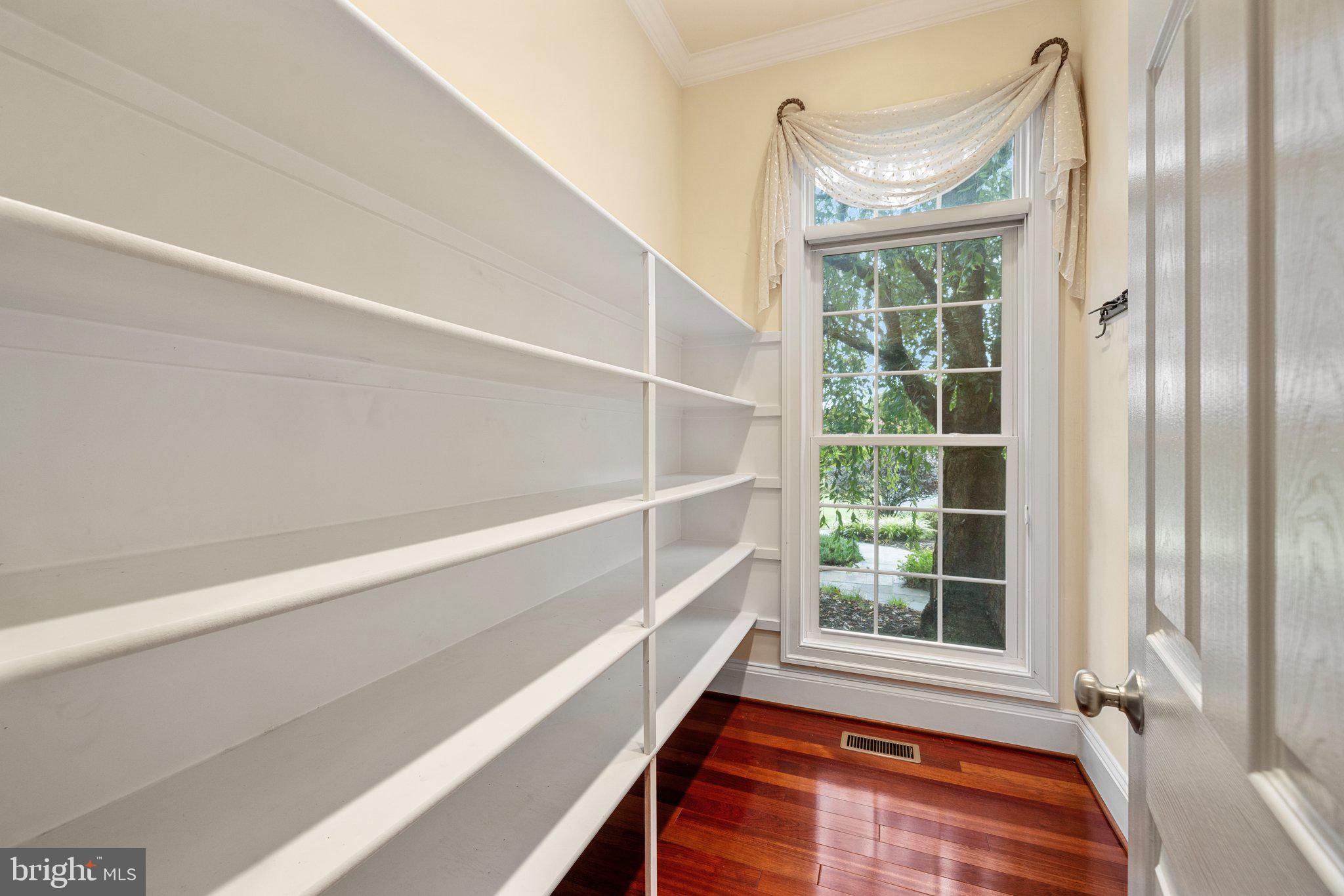 HEATHER KNOLLS - Residential