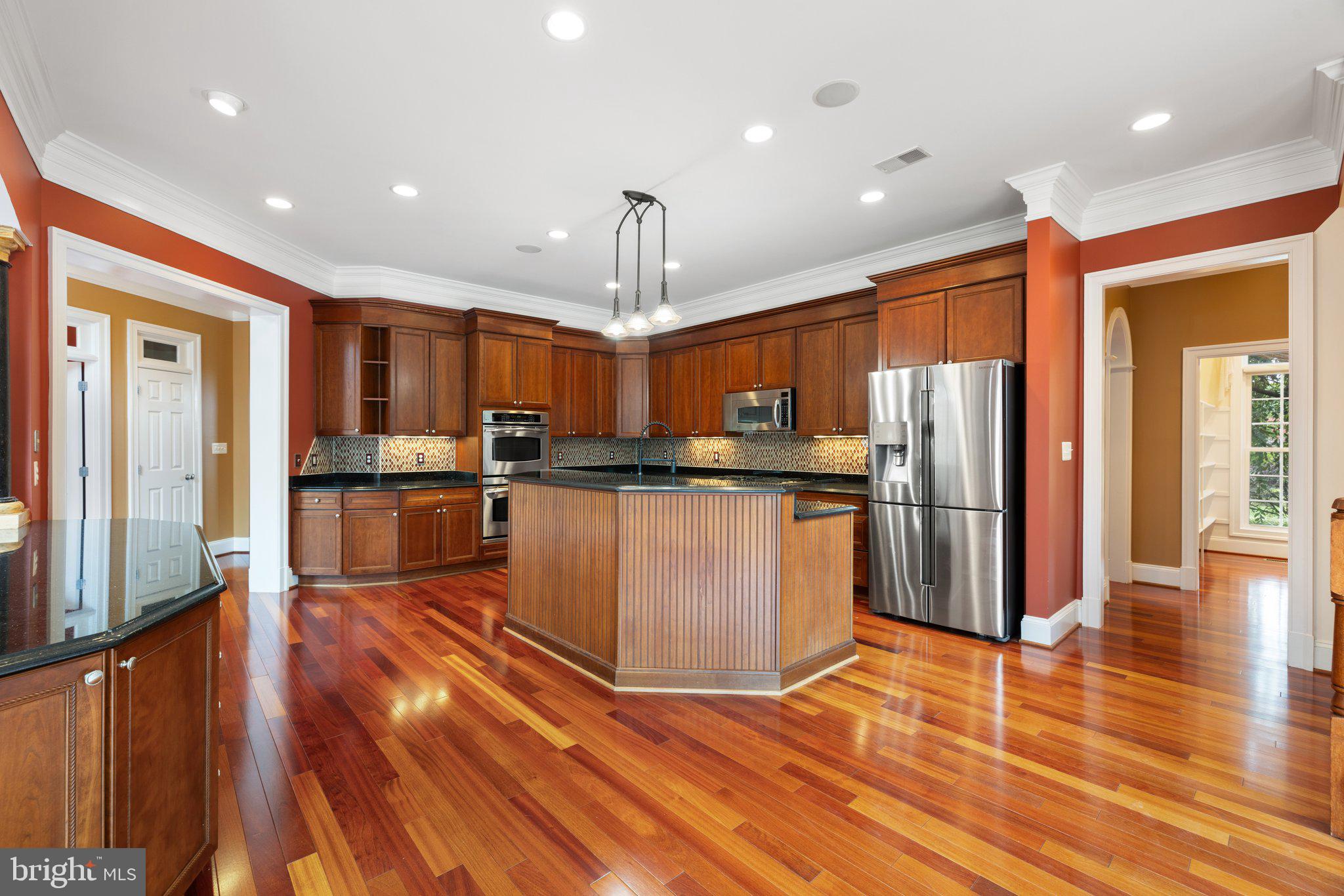 HEATHER KNOLLS - Residential