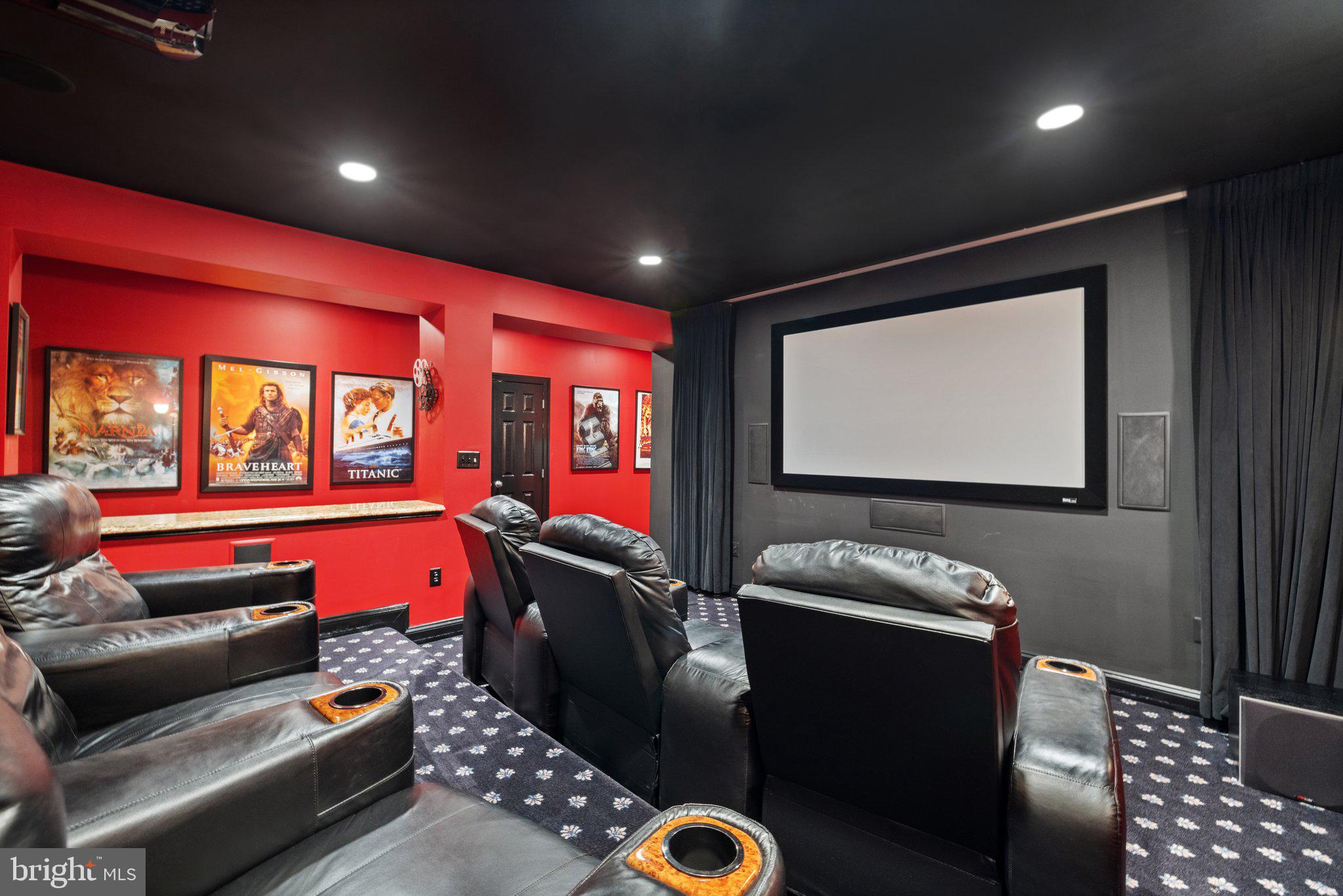 HEATHER KNOLLS - Residential