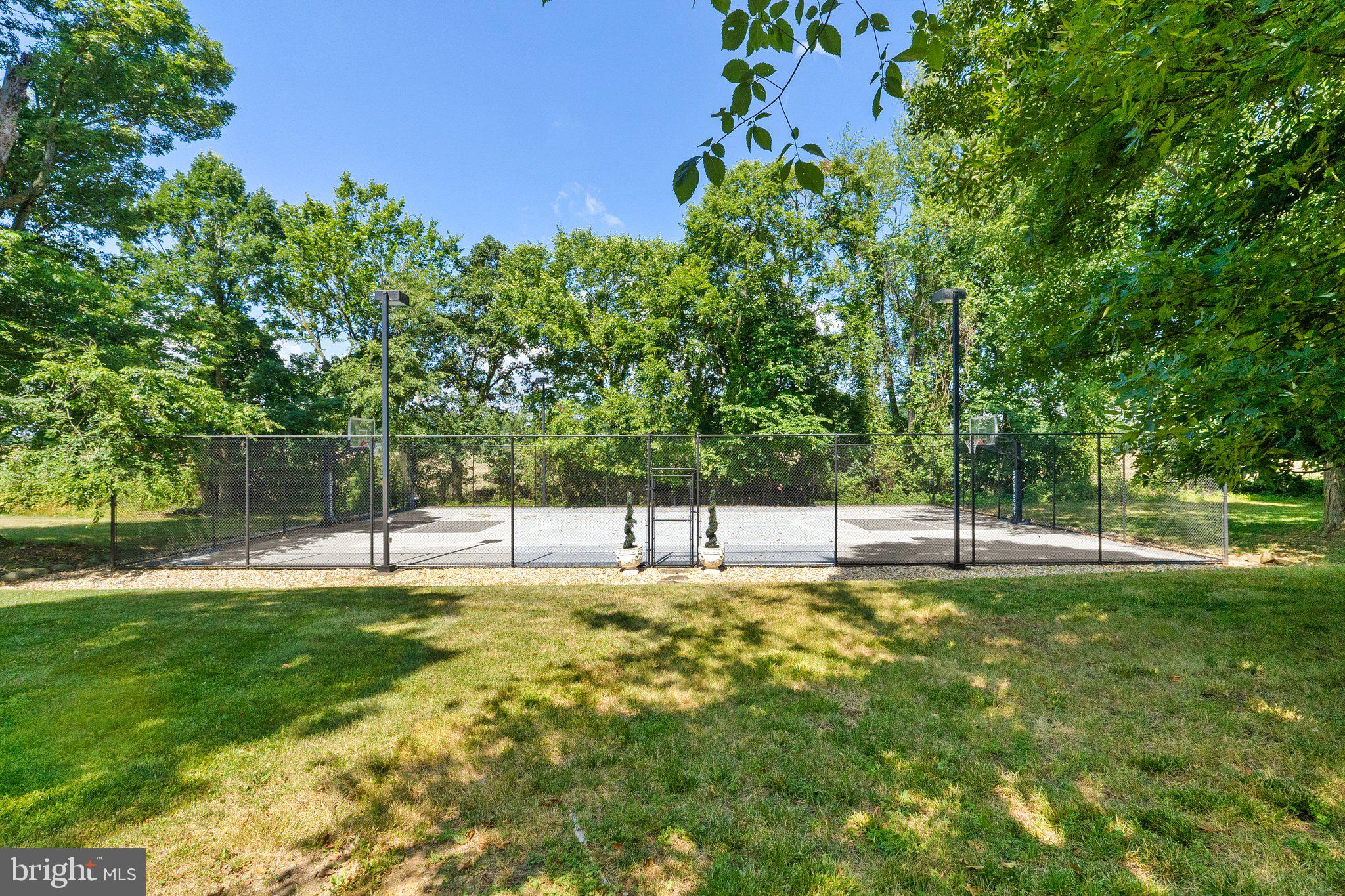 HEATHER KNOLLS - Residential