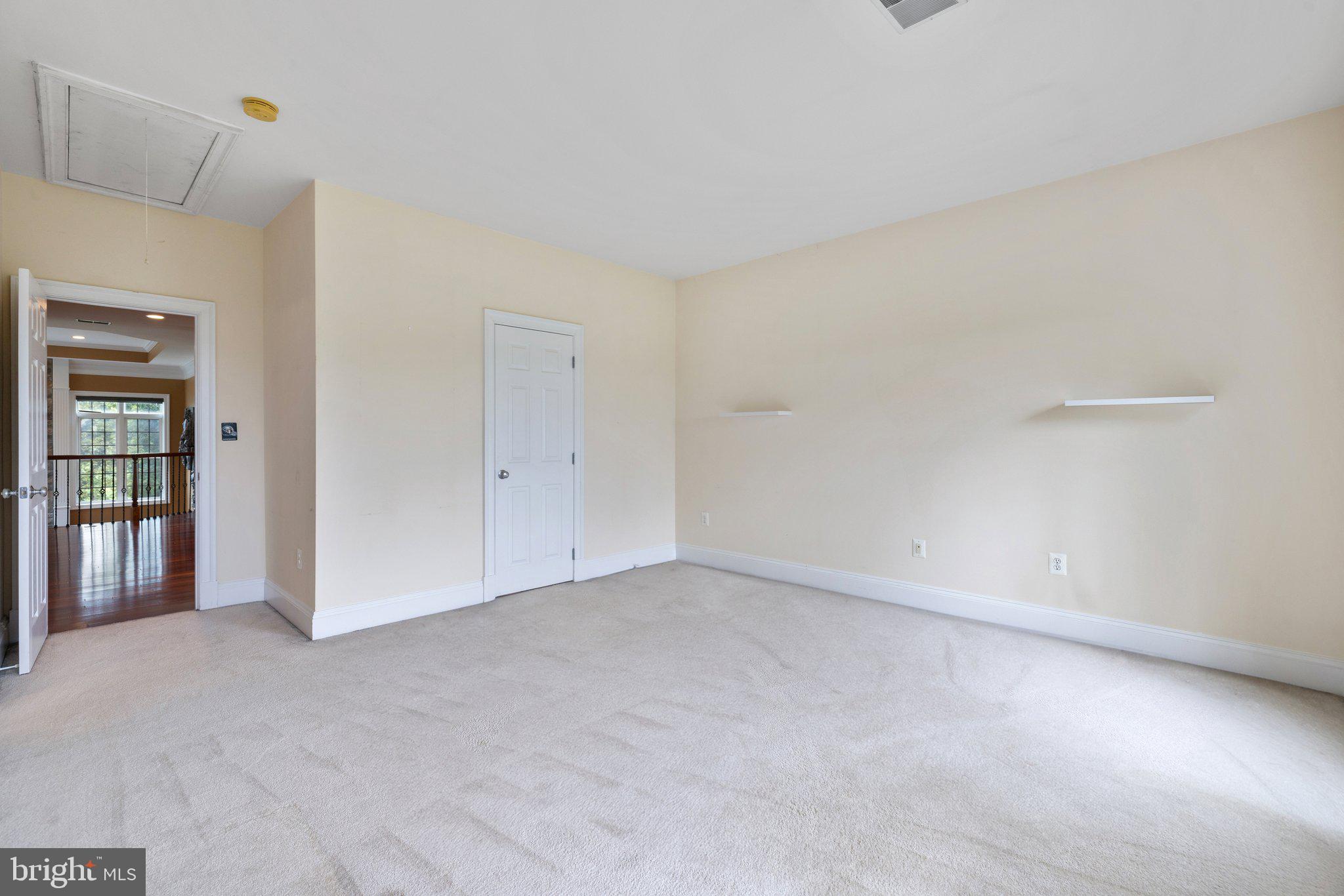 HEATHER KNOLLS - Residential