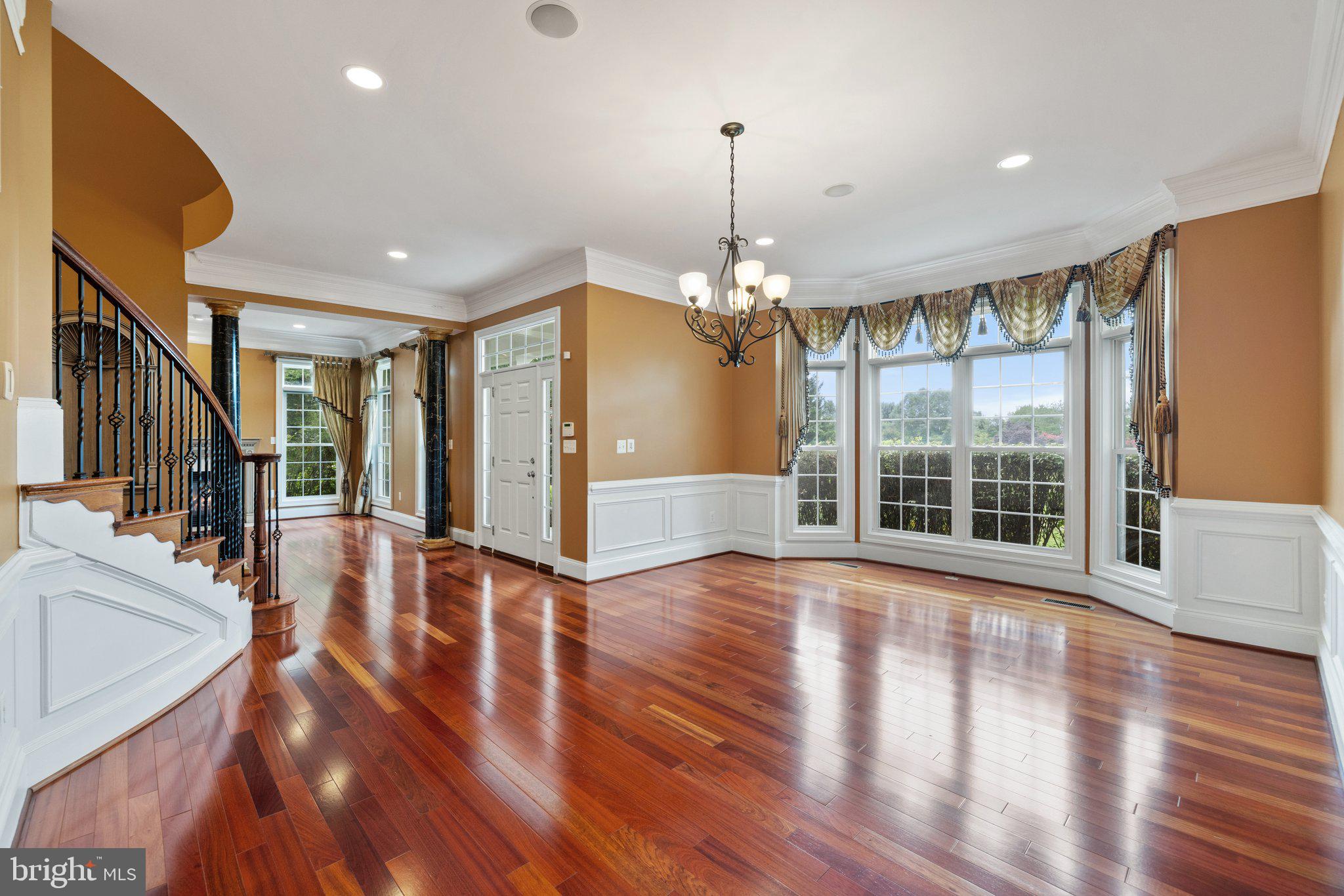 HEATHER KNOLLS - Residential