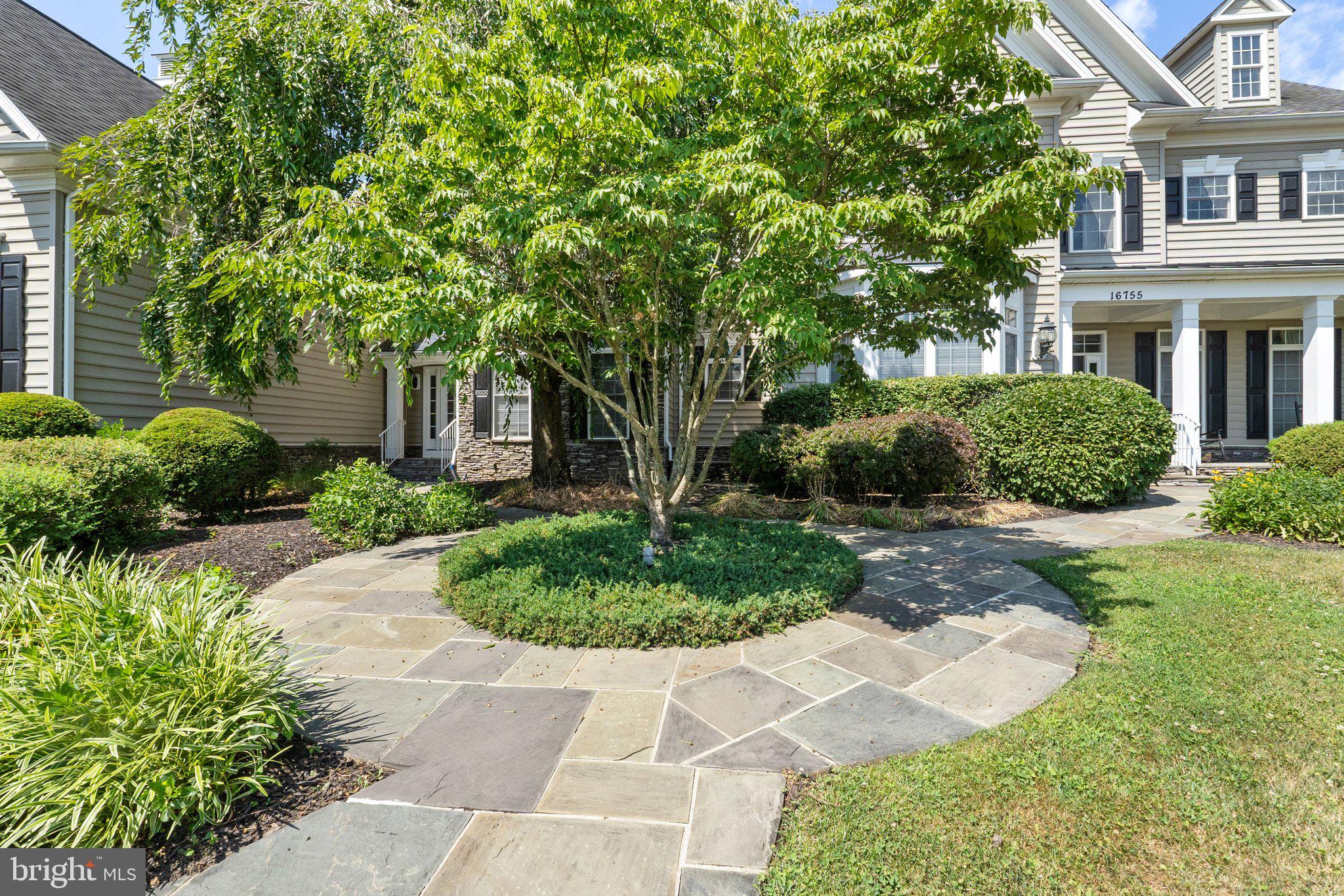 HEATHER KNOLLS - Residential