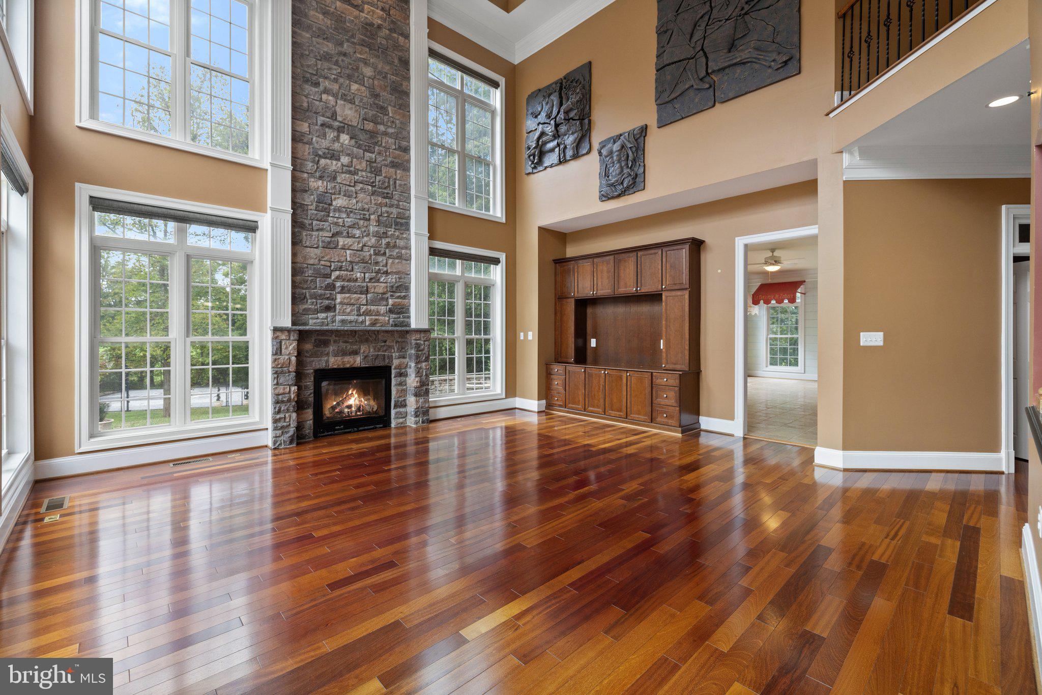 HEATHER KNOLLS - Residential