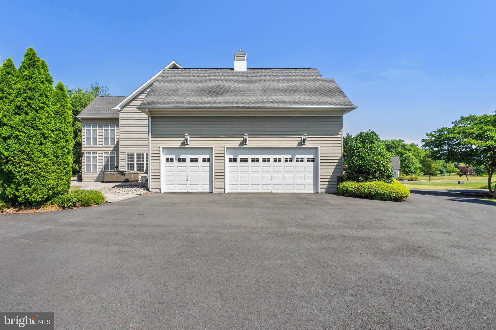 HEATHER KNOLLS - Residential