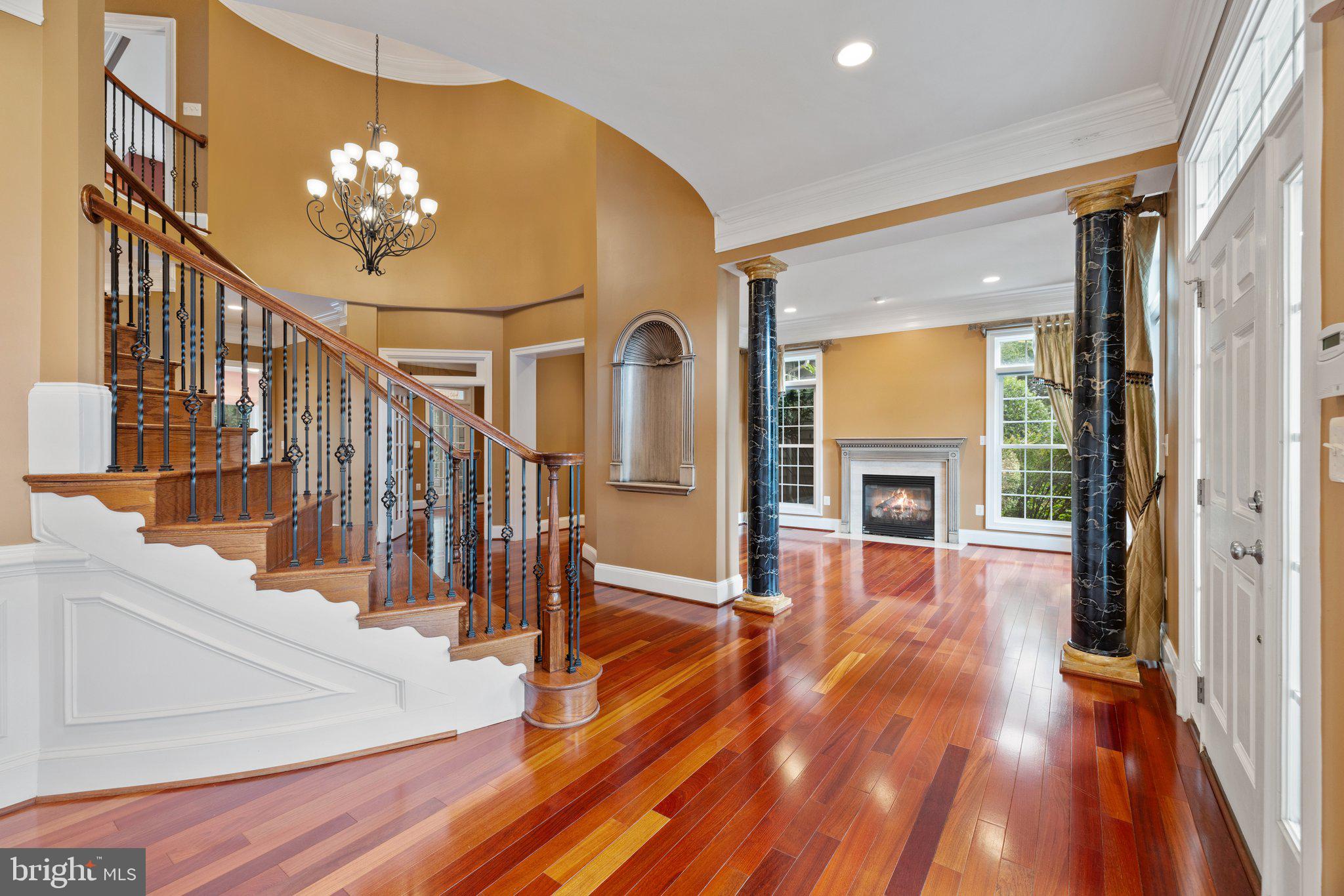 HEATHER KNOLLS - Residential