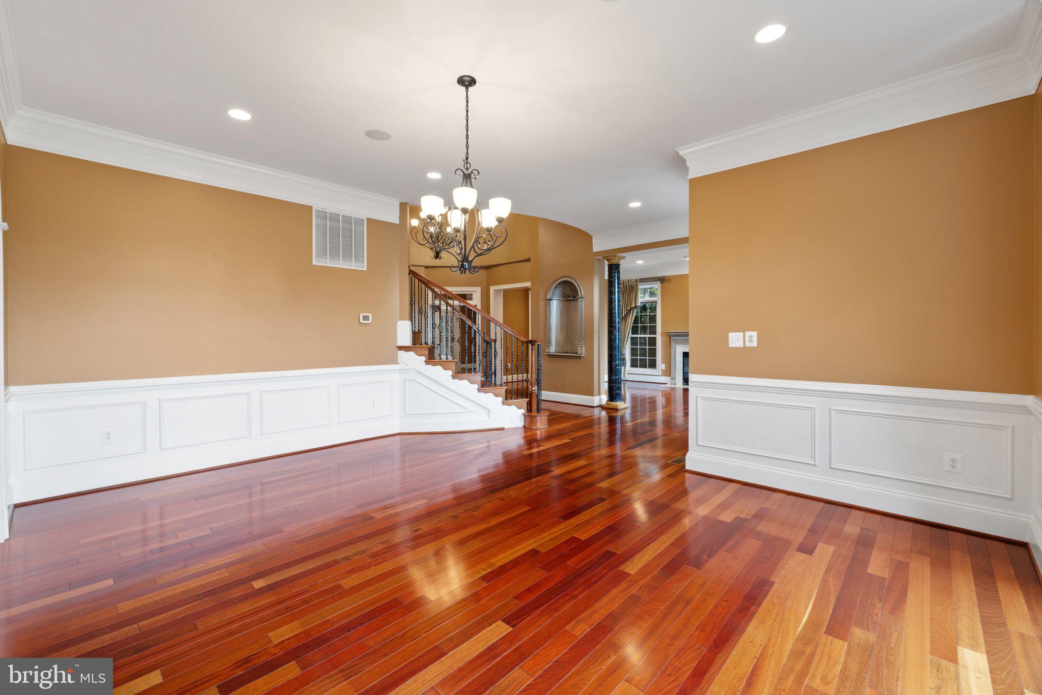 HEATHER KNOLLS - Residential