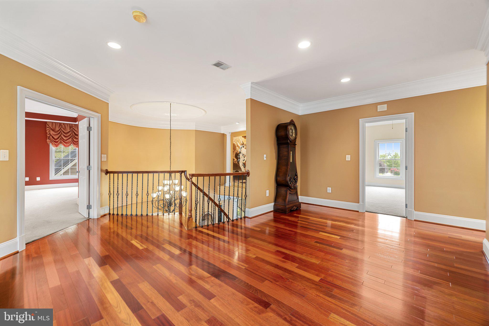 HEATHER KNOLLS - Residential