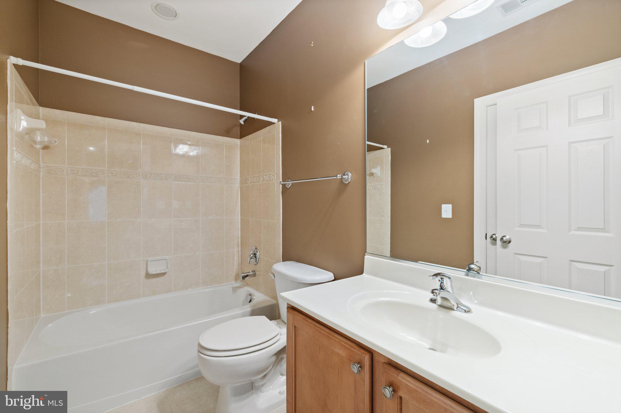 HEATHER KNOLLS - Residential