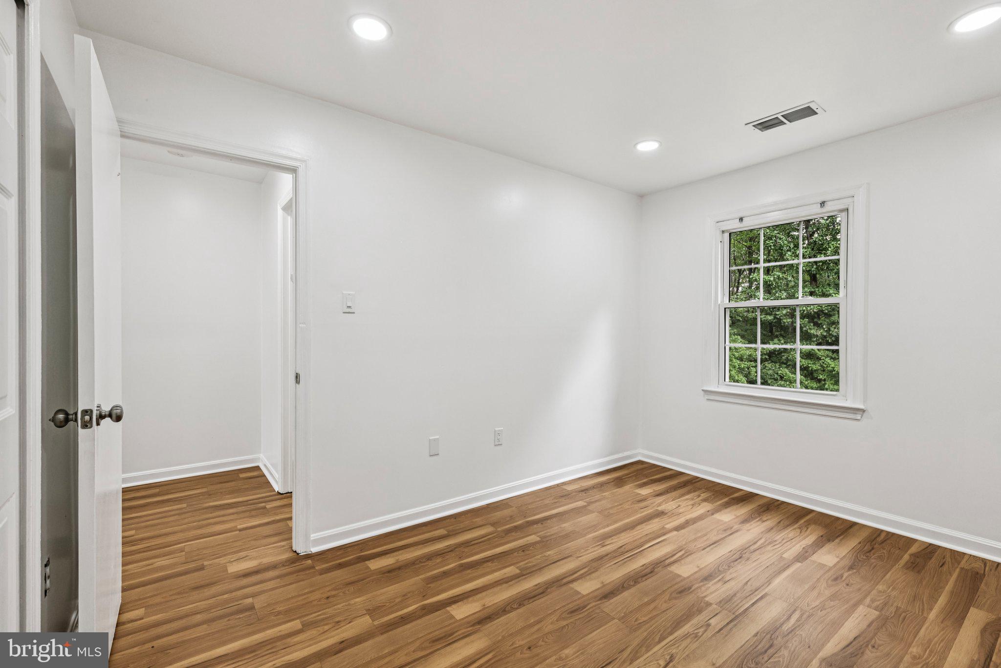 OLD MILL COMMUNITY - Residential