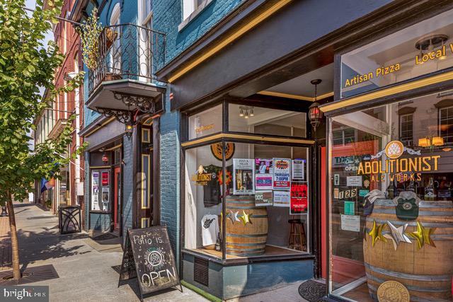 PRESIDENTS POINTE - Residential