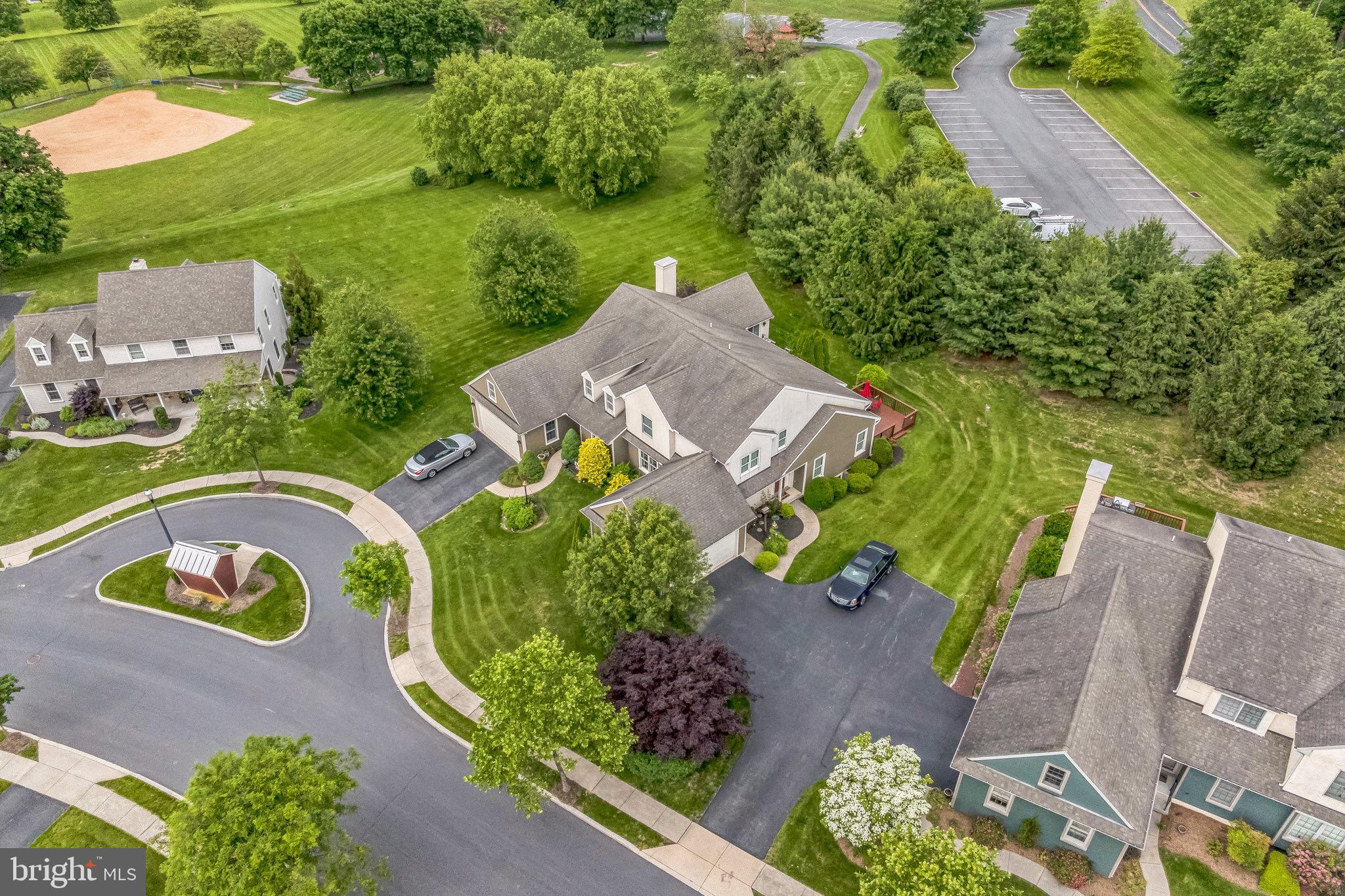 8 PARKSIDE DRIVE