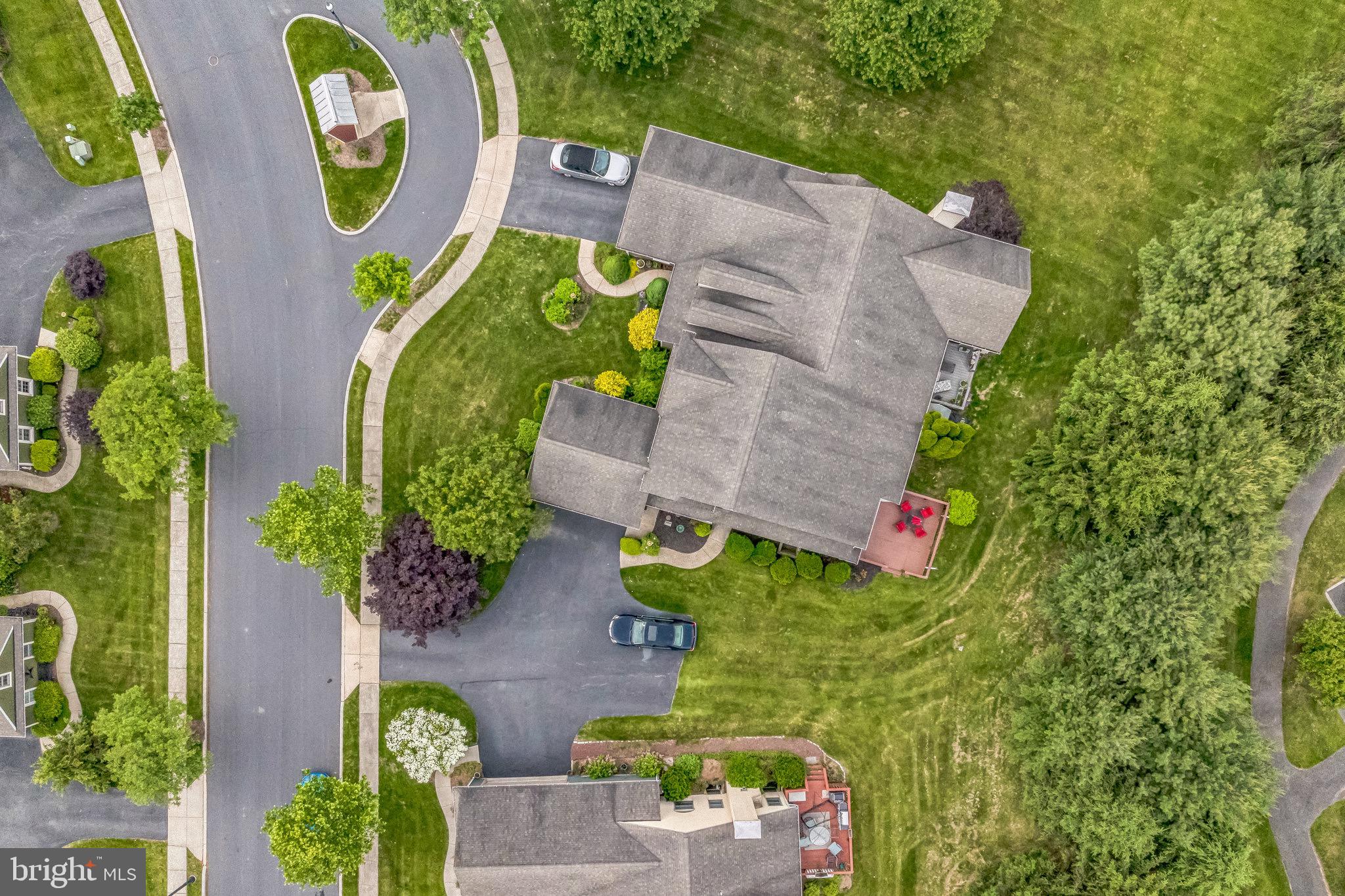 8 PARKSIDE DRIVE