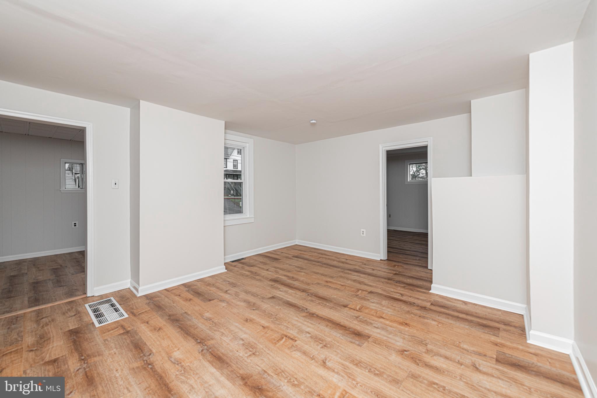 ASTON MILLS - Residential